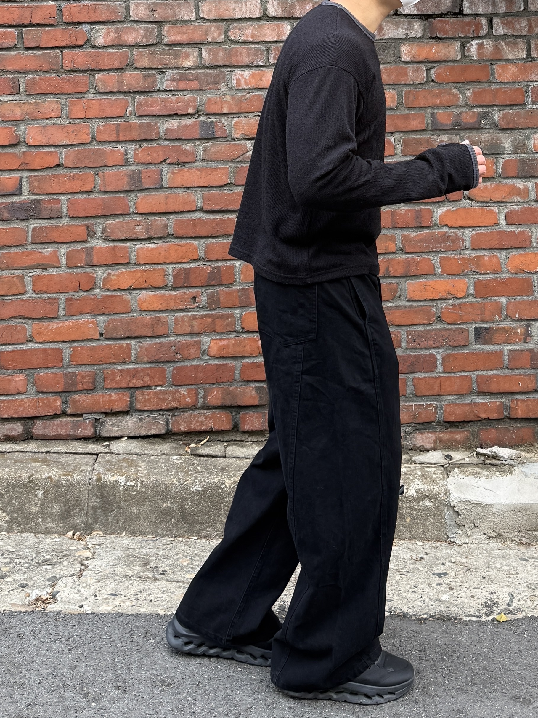 [S등급] FREITAG Unisex F240 ART 0039 Pencil Case, On Running Cloudmonster All Black 착용 스타일 - 3