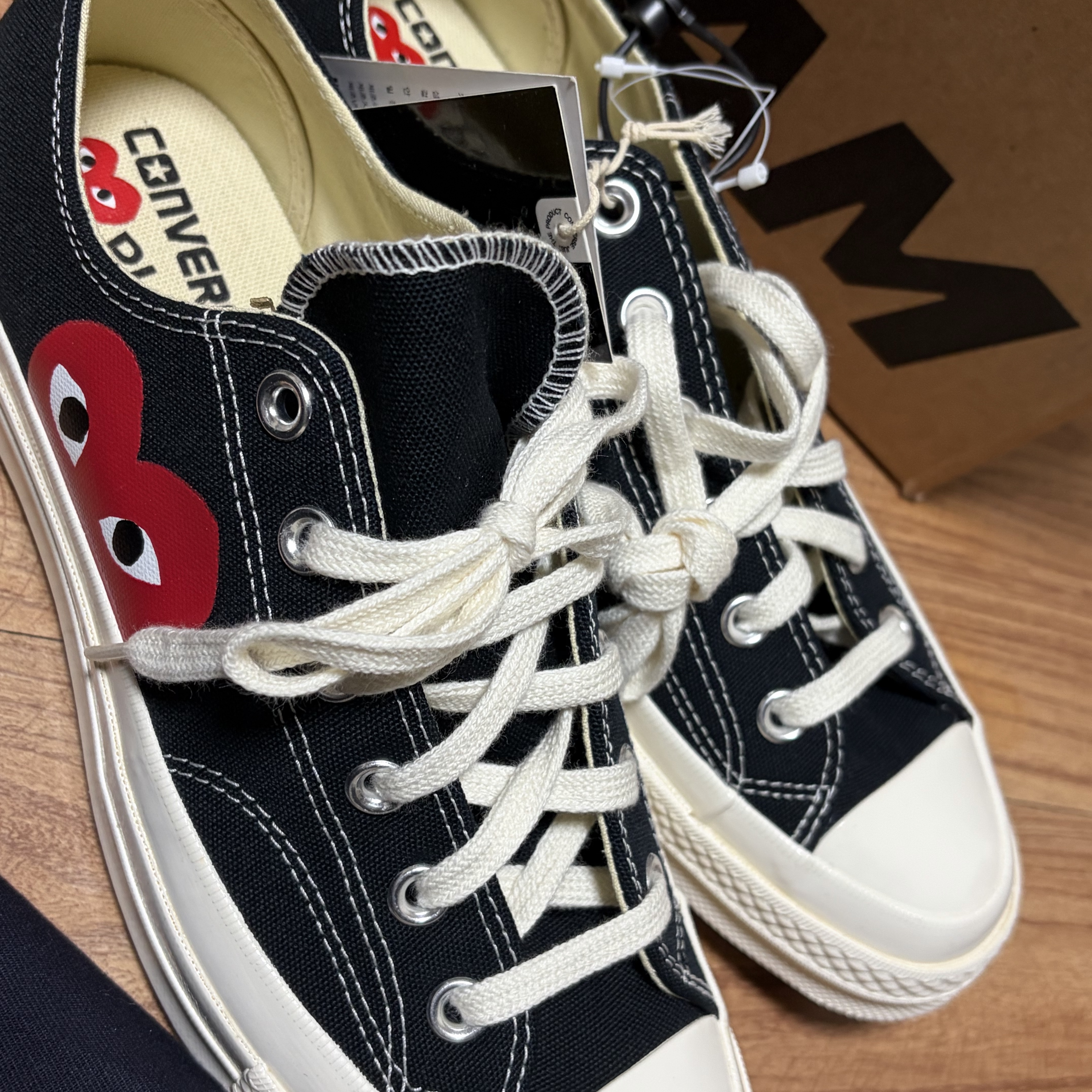 Converse x Play Comme des Garcons Chuck 70 Ox Black 착용 스타일