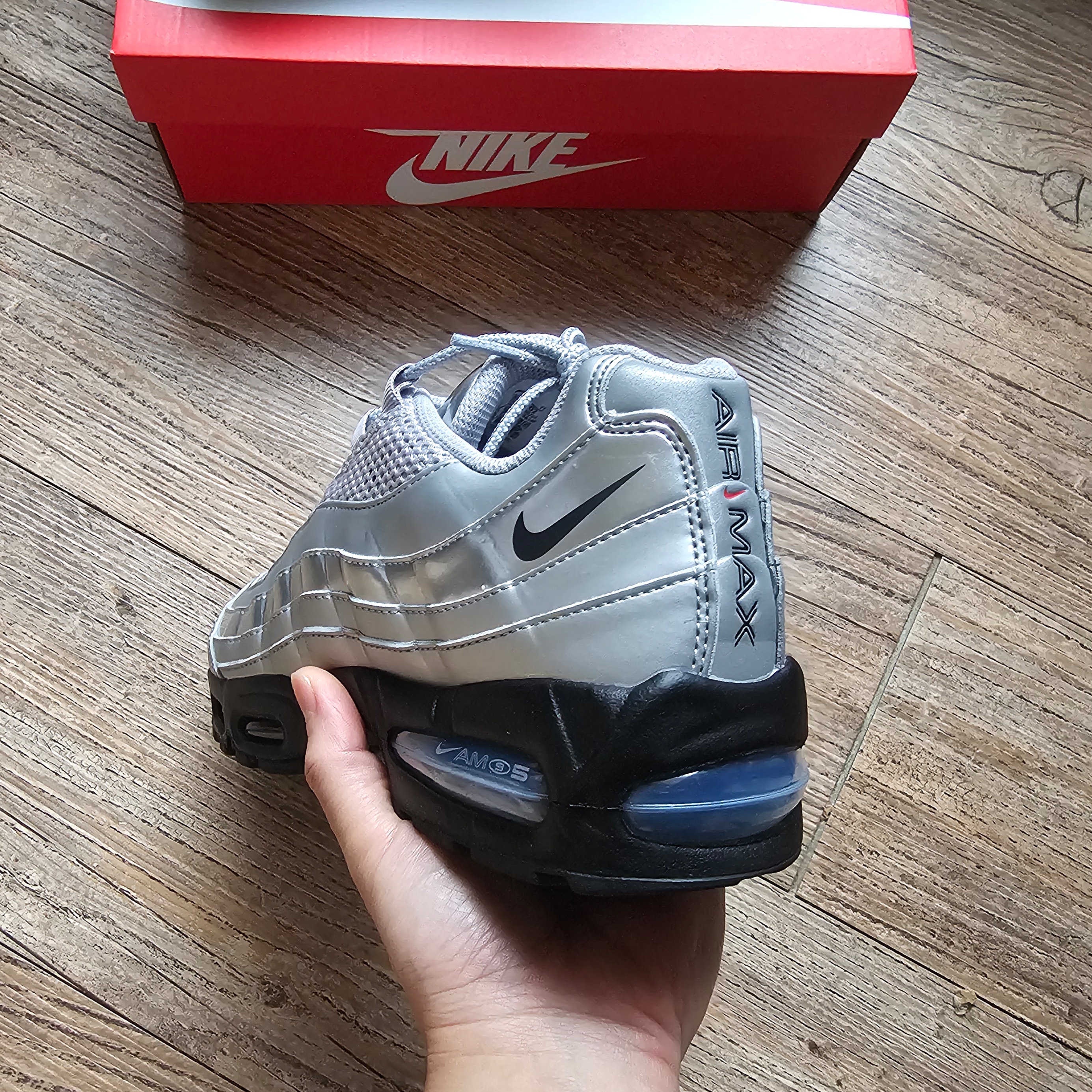 Nike Air Max 95 Big Bubble Total 90 Metallic Silver Black 착용 스타일 - 4