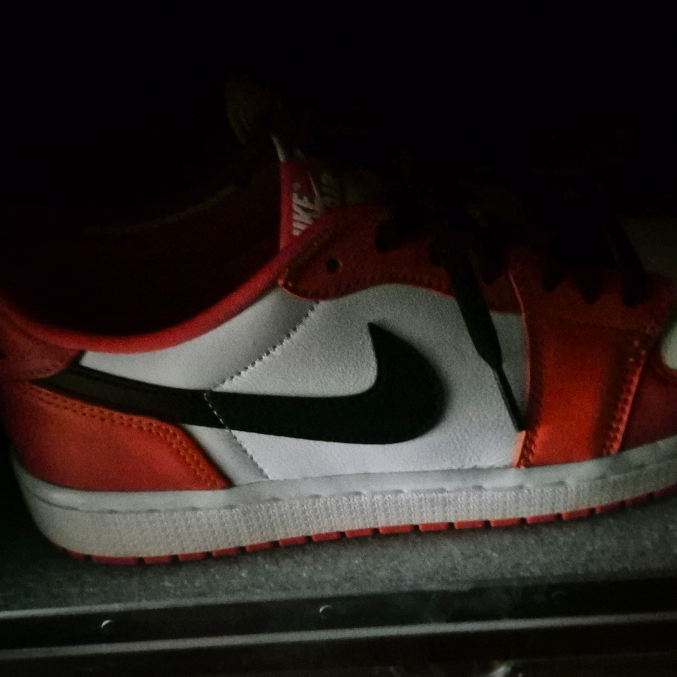 Jordan 1 Low OG Starfish 착용 스타일