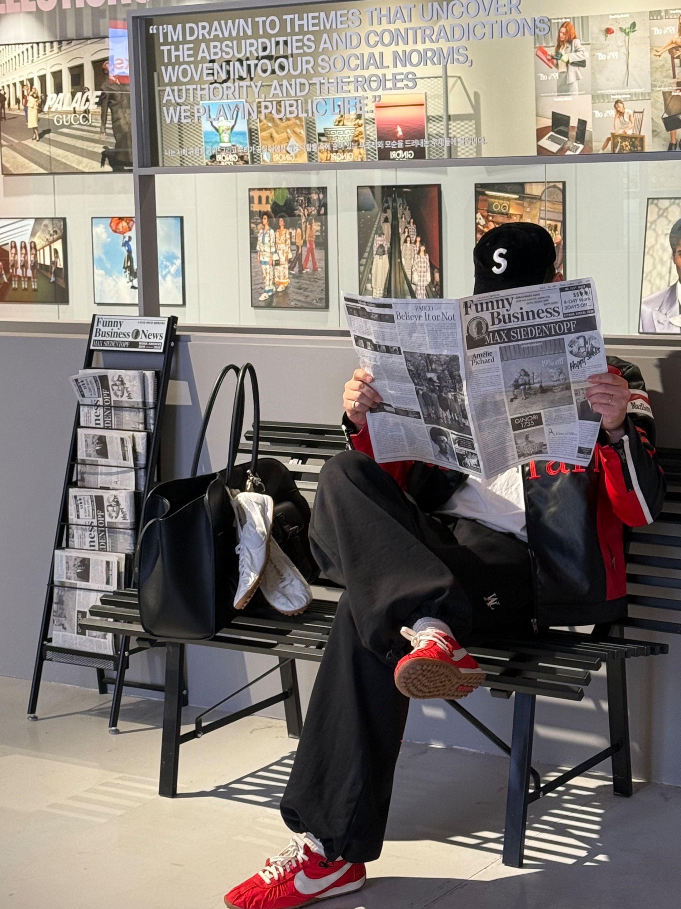 Nike x Jacquemus Moon Shoe SP Soft Pearl Sail, Nike x Jacquemus Moon Shoe SP University Red and Bicycle Yellow 착용 스타일