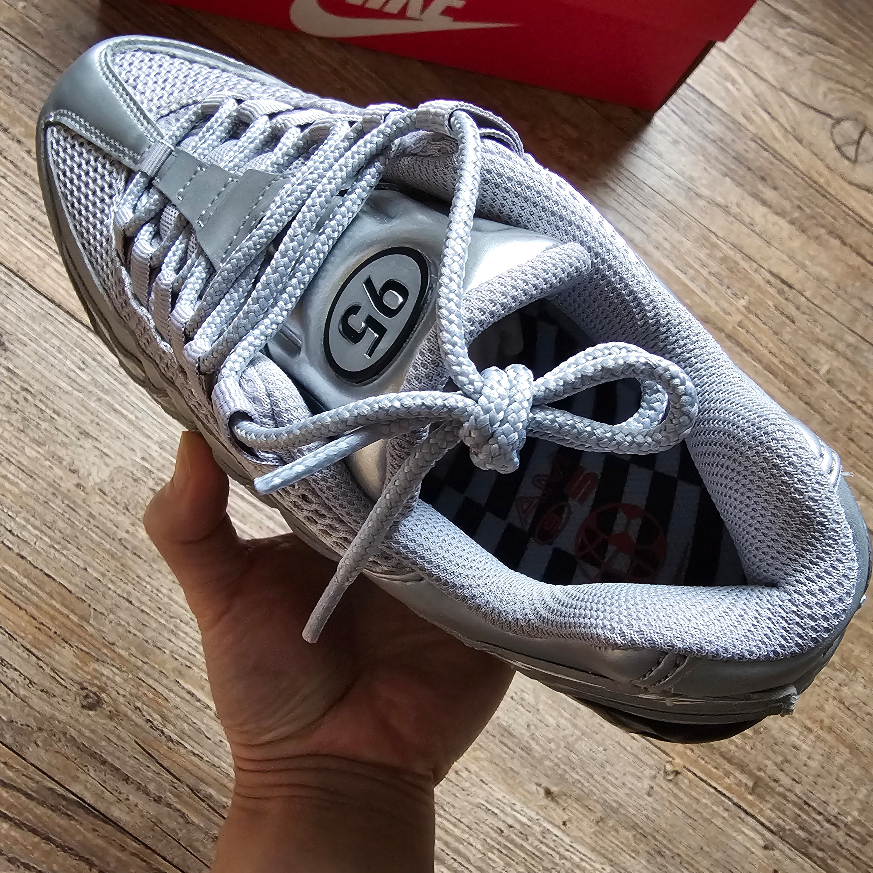 Nike Air Max 95 Big Bubble Total 90 Metallic Silver Black 착용 스타일 - 6