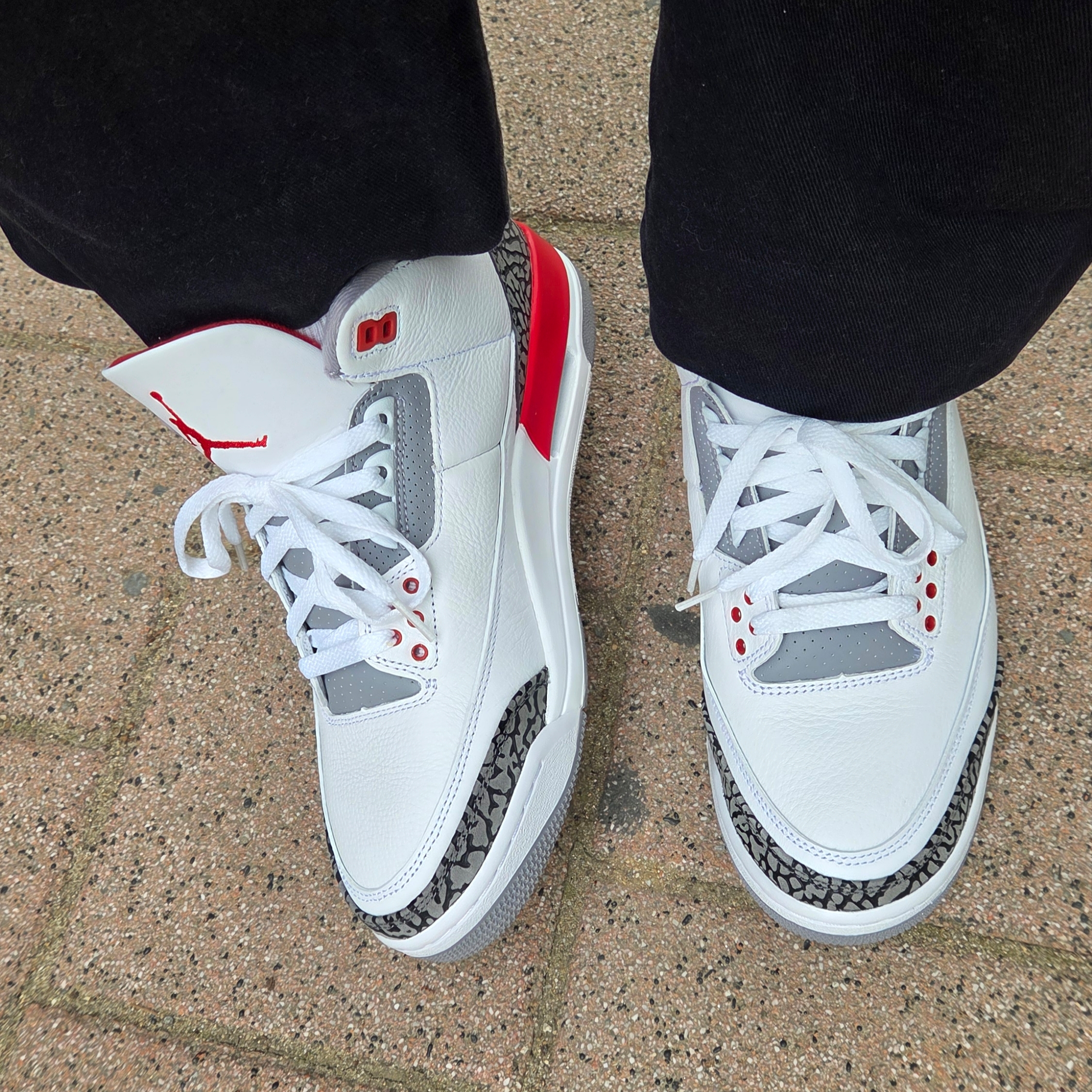 Jordan 3 Retro Fire Red 2022 착용 스타일 - 2