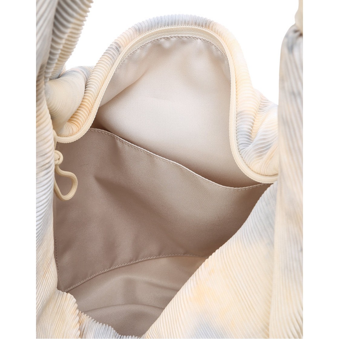 아떼 바네사브루노 액세사리 플리 다잉 플리츠 숄더백 L 라이트 베이지(Athe Vanessabruno Acc Pli Dye Pleated Shoulder Bag L Light Beige) - 3