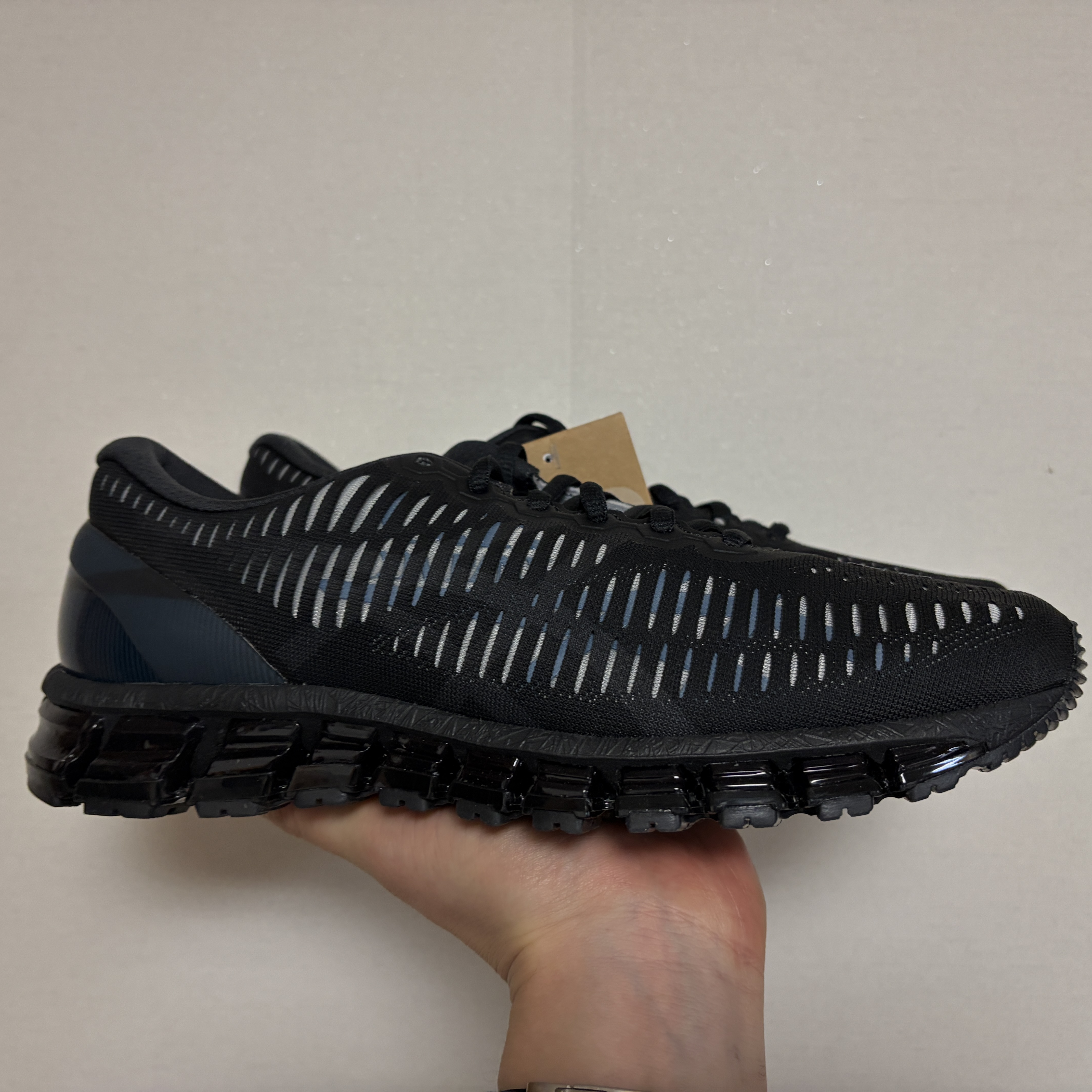 Asics x C.P. Company Gel-Quantum 360 I Caviar Black Beauty 착용 스타일 - 1