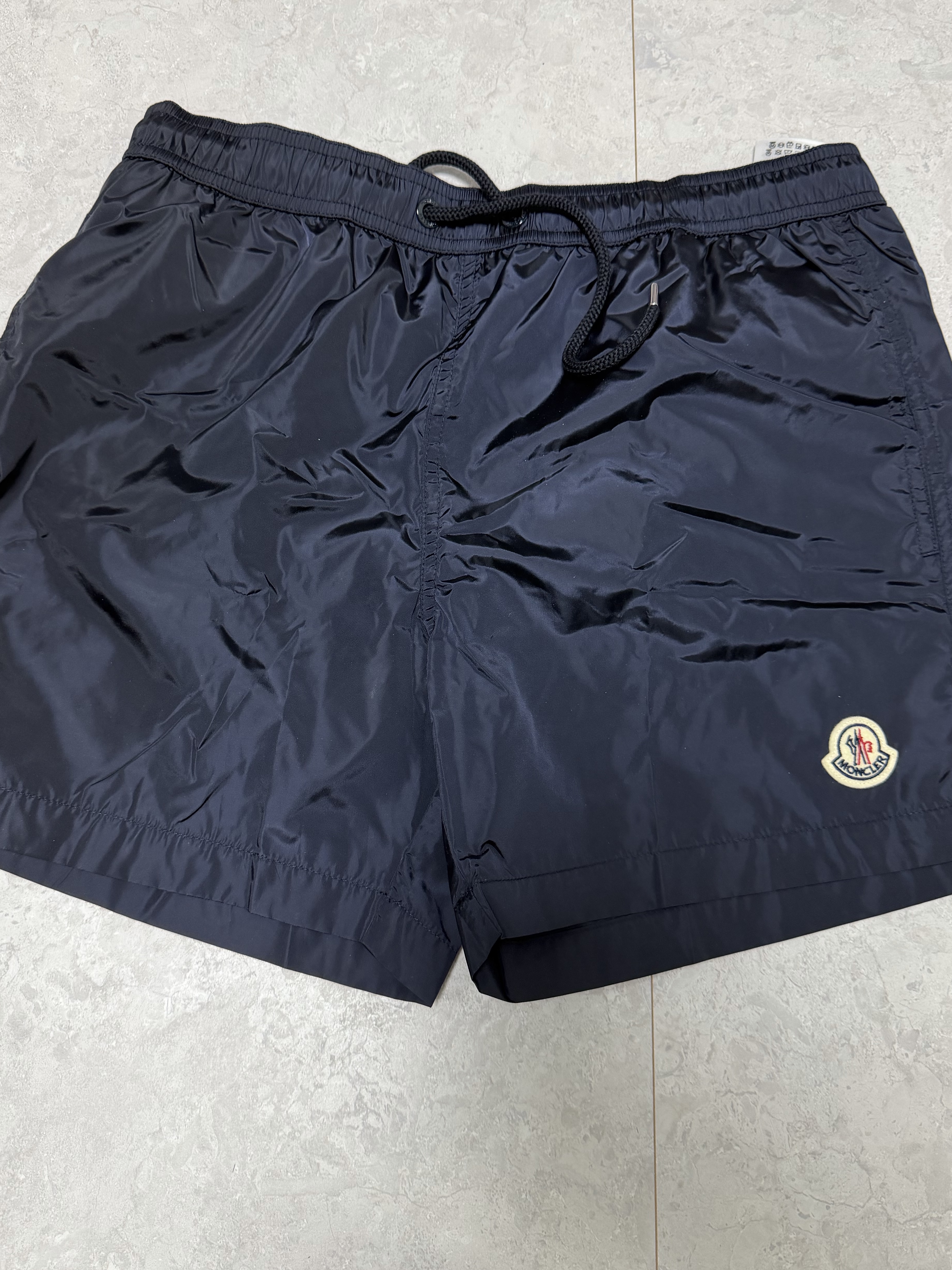 Moncler Logo Patch Swim Shorts Night Blue - 25SS 착용 스타일