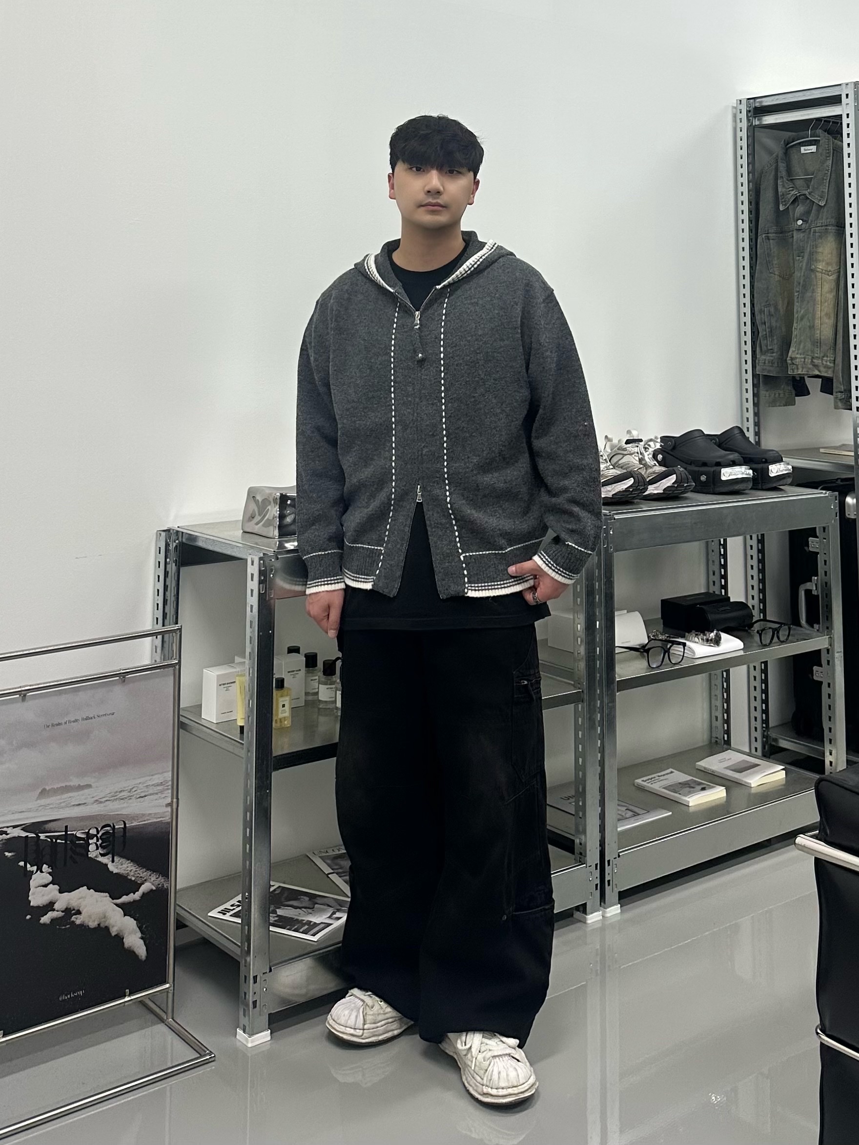 Maison Mihara Yasuhiro Blakey OG Sole Canvas Low-top Sneakers White 착용 스타일