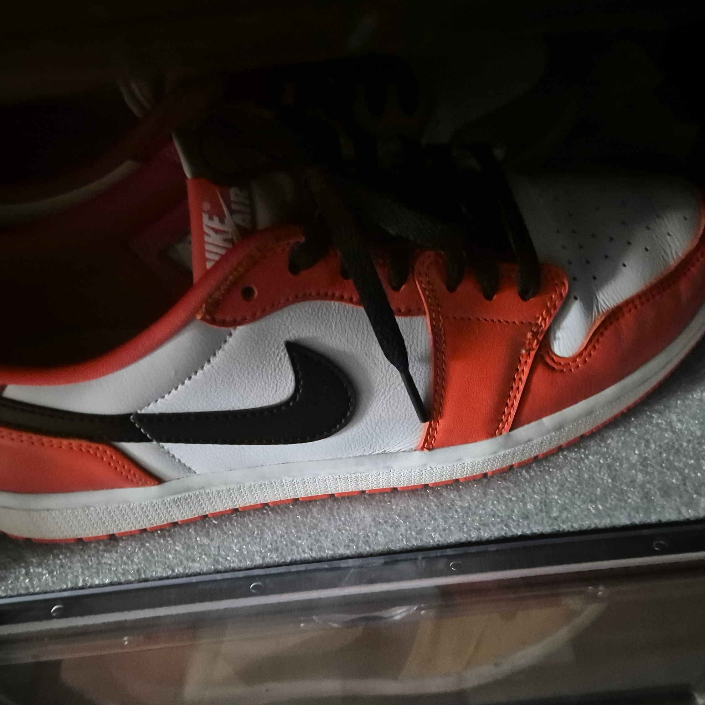 Jordan 1 Low OG Starfish 착용 스타일