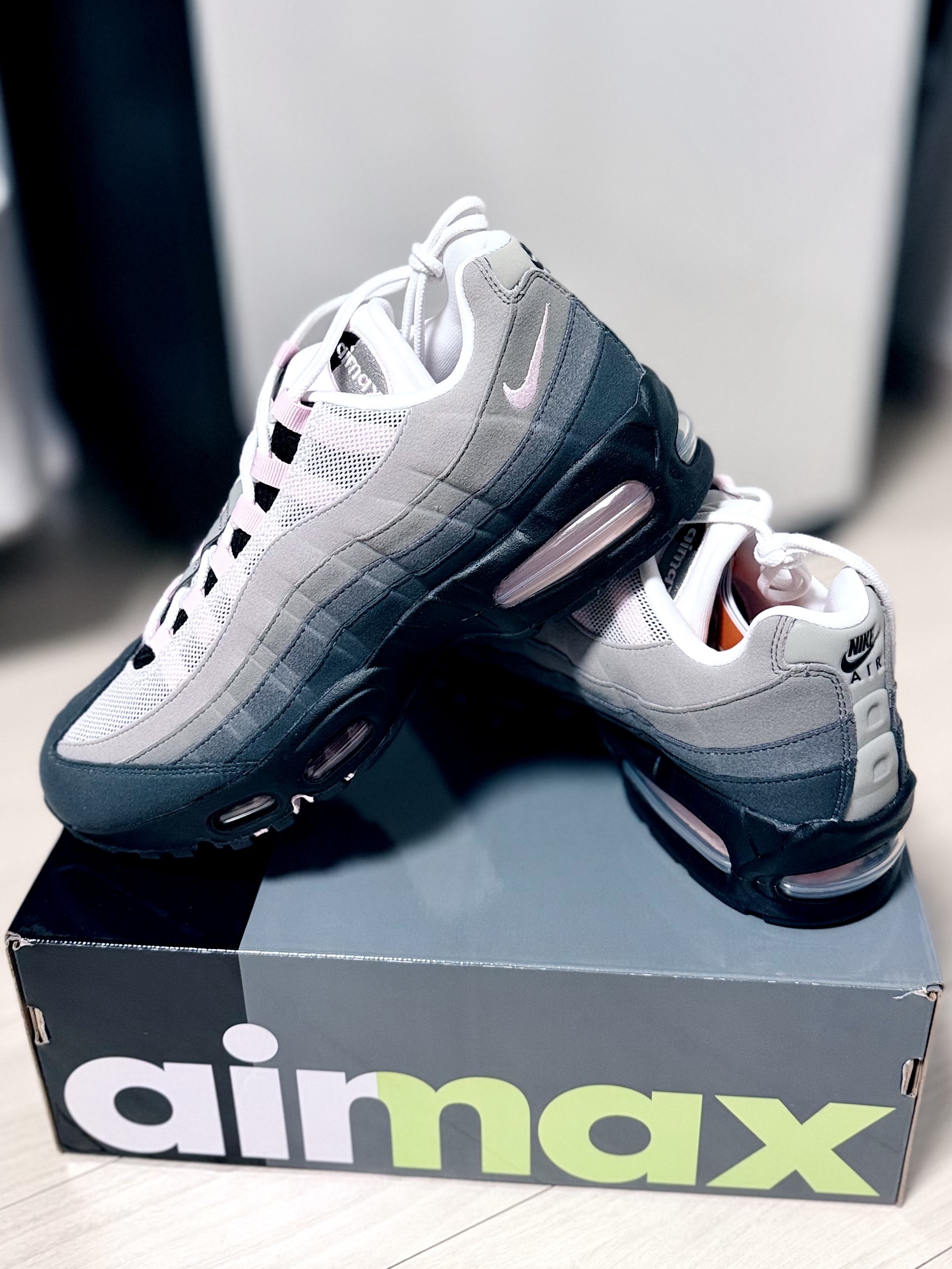(W) Nike Air Max 95 Pink Foam 착용 스타일