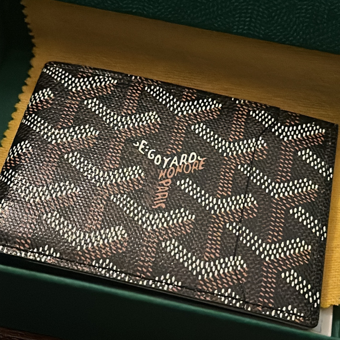 Goyard Insert Victoire Card Holder Black 착용 스타일