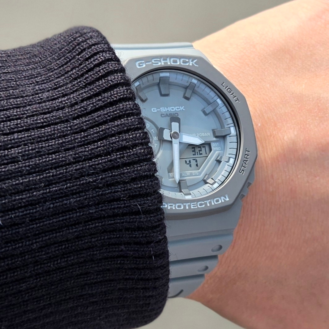 Casio G-Shock GA-2110ET-8A 착용 스타일
