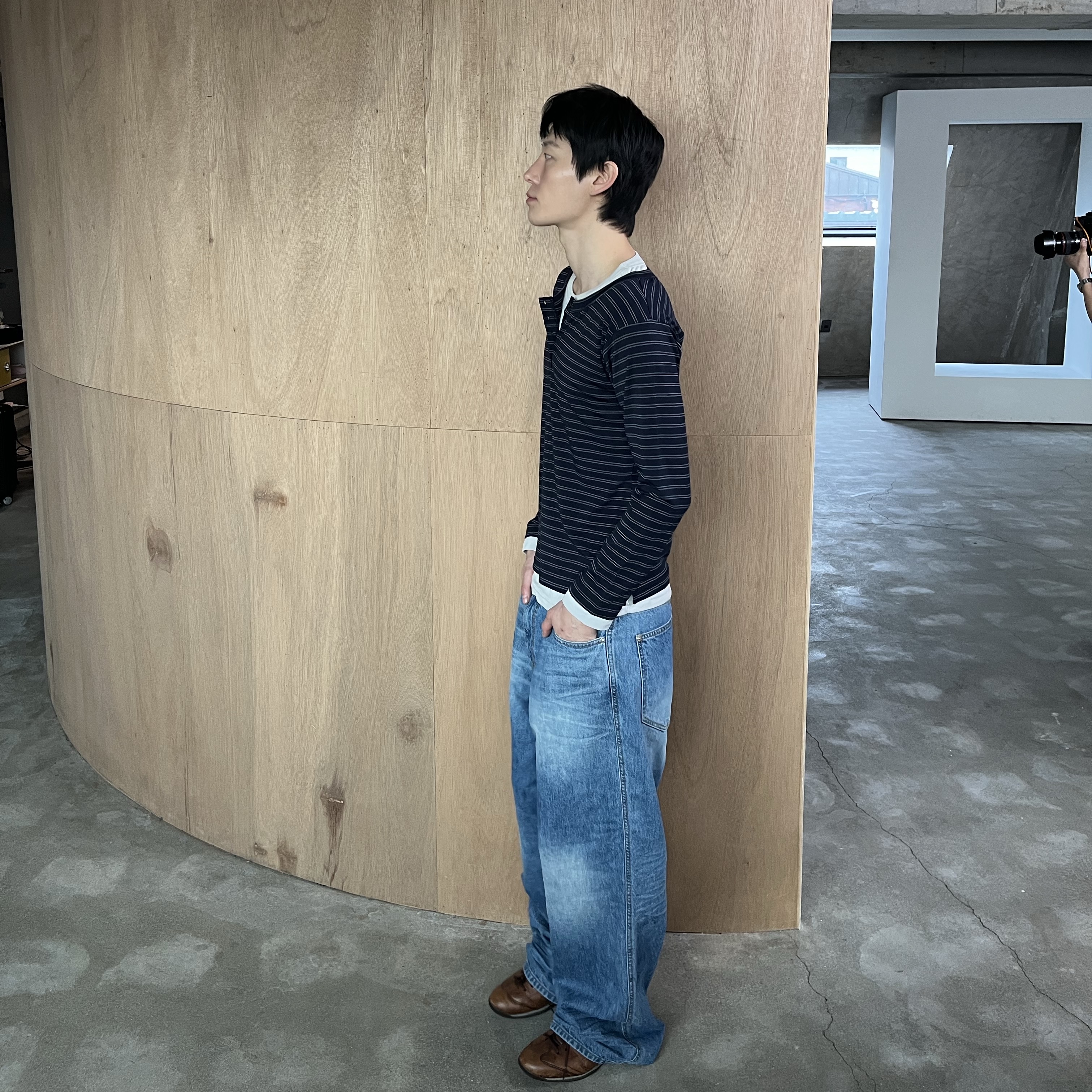 Blue Sunflower Double Layer Henley Neck Navy 착용 스타일 - 2