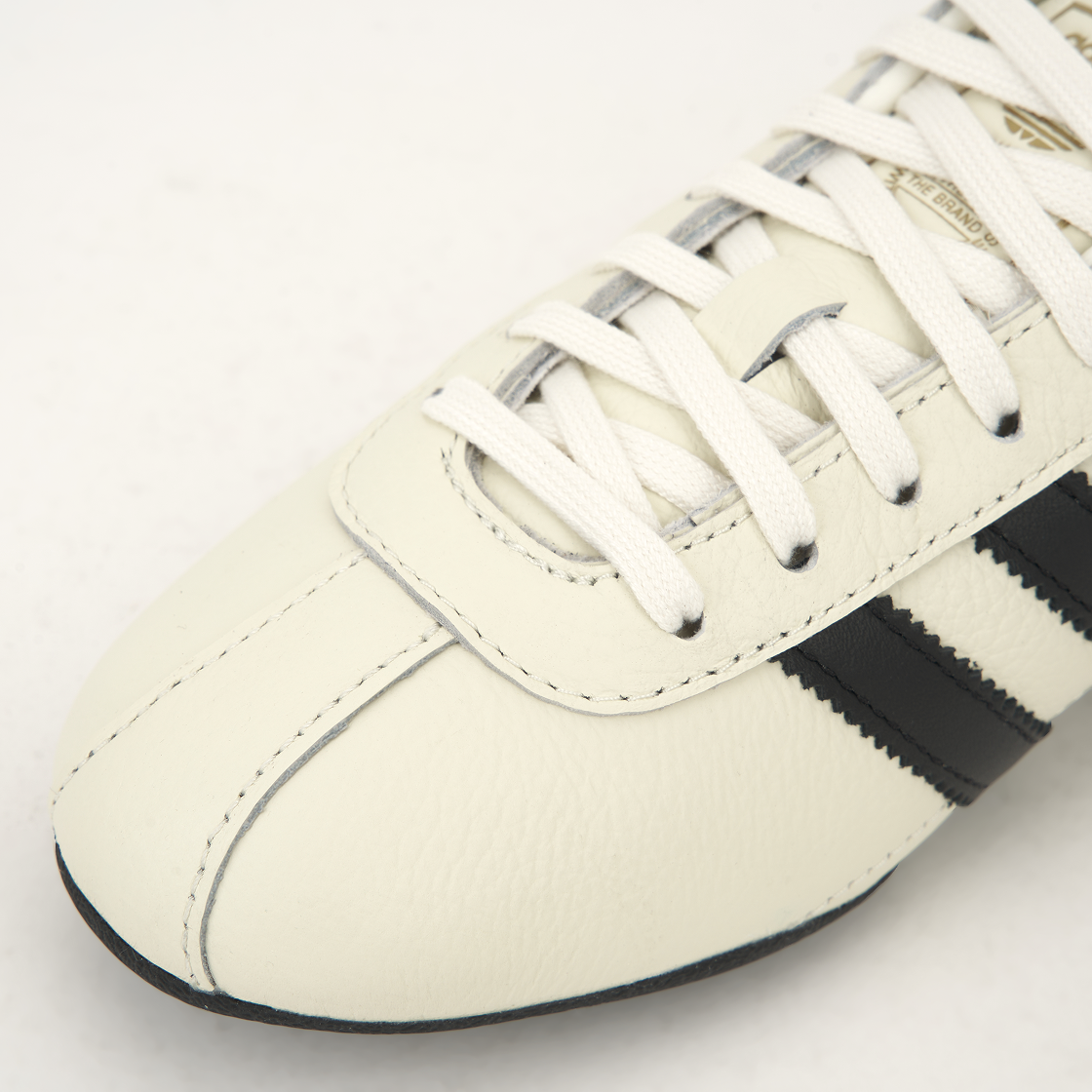 (W) 아디다스 도쿄 오프 화이트 코어 블랙((W) Adidas Tokyo Off White Core Black) - 7