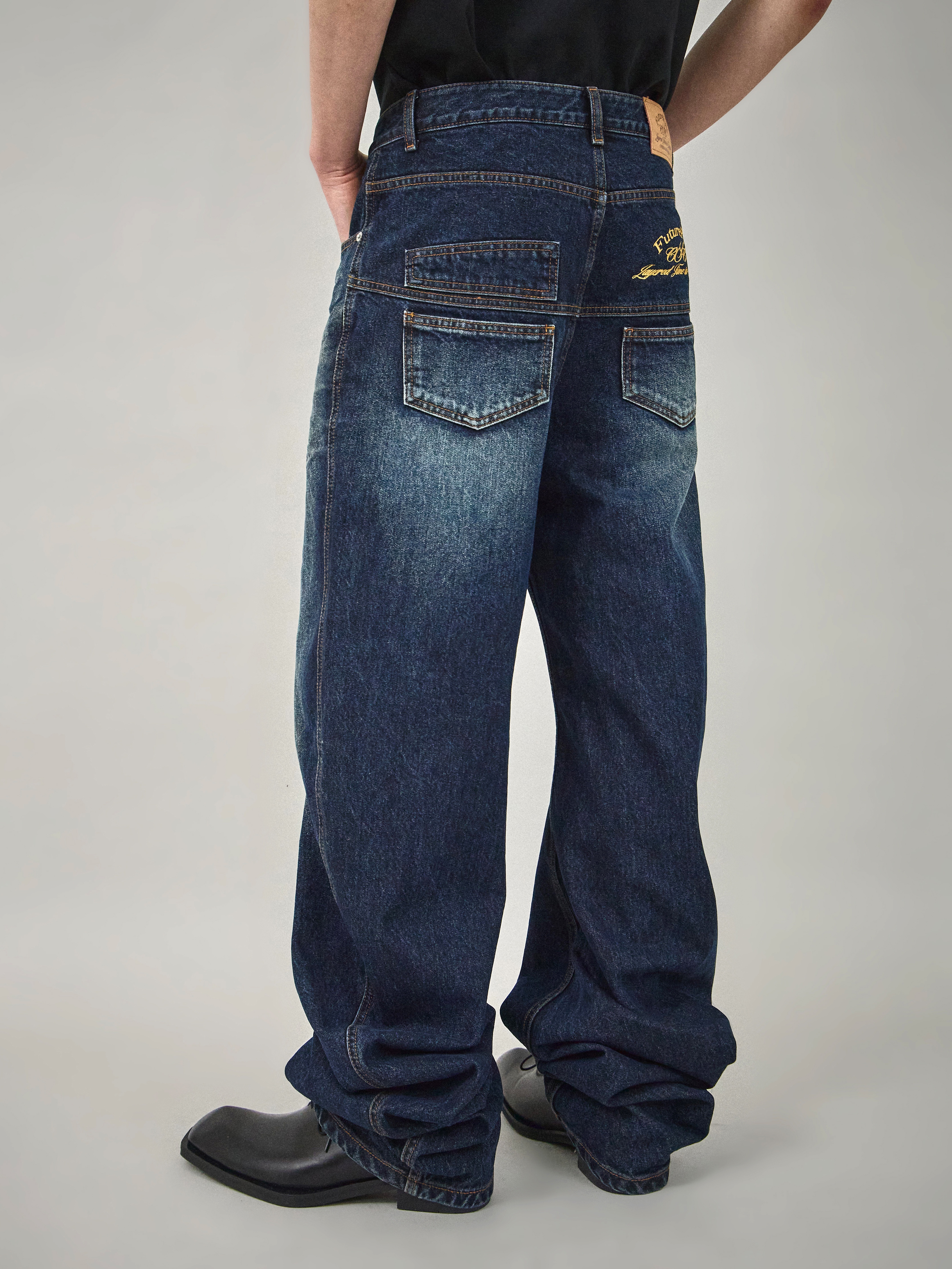 CSC Over Draped Denim Pants Mid Blue 착용 스타일 - 2