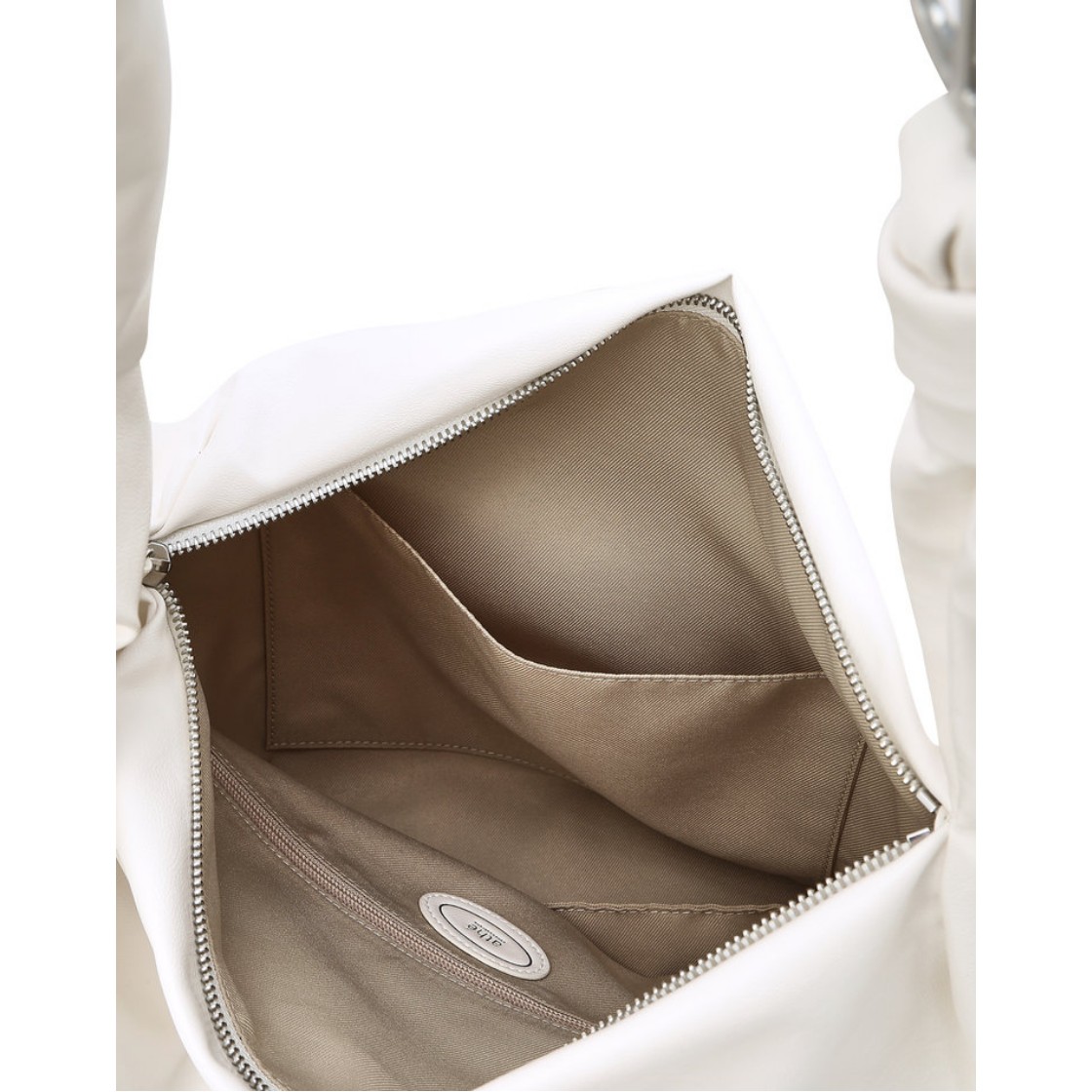 아떼 바네사브루노 액세사리 플리 화이트 페이크레더 숄더백 L 화이트(Athe Vanessabruno Acc Pli White Faux Leather Shoulder Bag L White) - 3