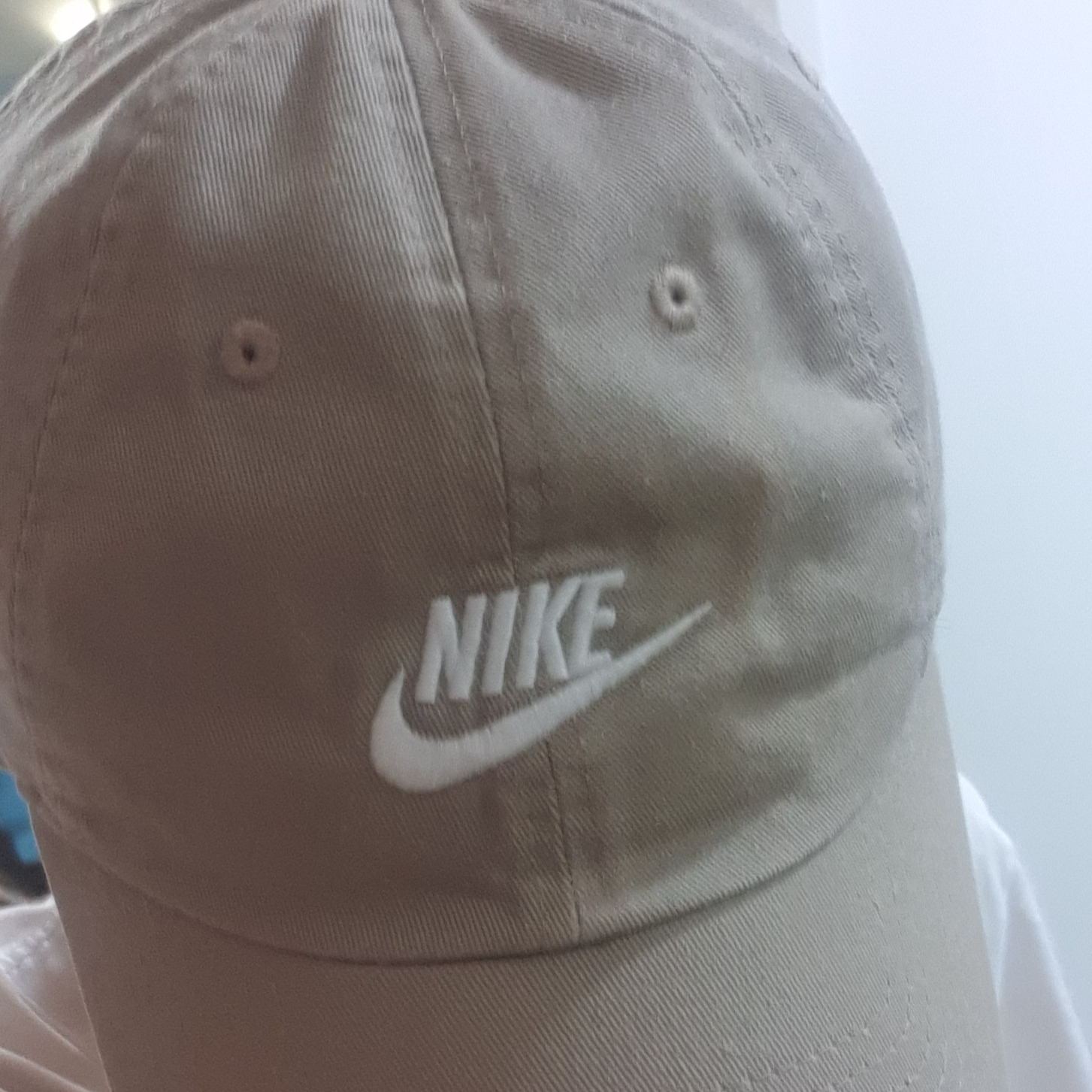 Nike Heritage 86 Futura Washed Cap Khaki 착용 스타일