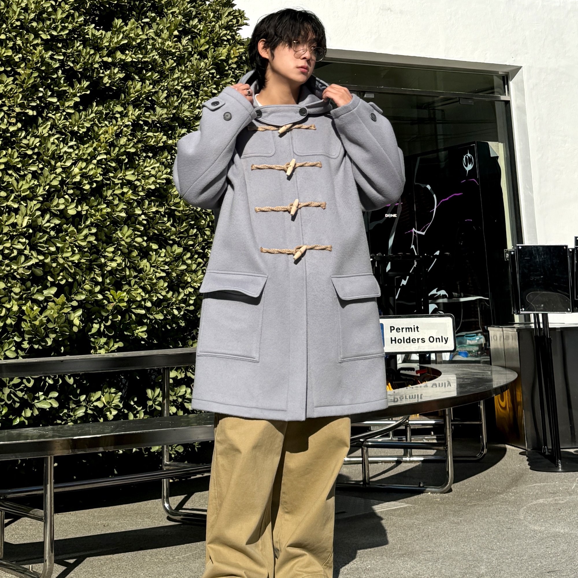 MAINBOOTH Oversized Duffle Coat Ash Blue 착용 스타일 - 5