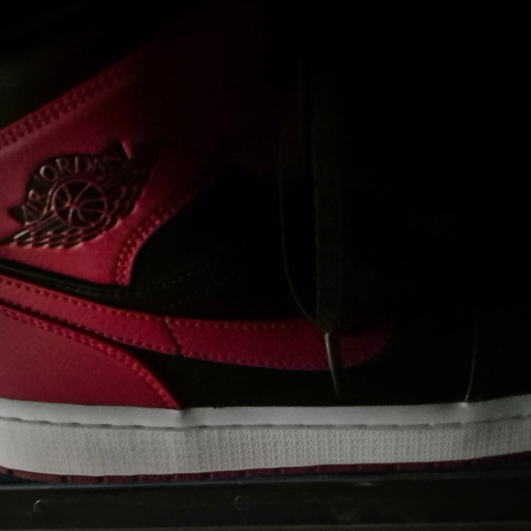 Jordan 1 Mid Bred Banned 2020 착용 스타일