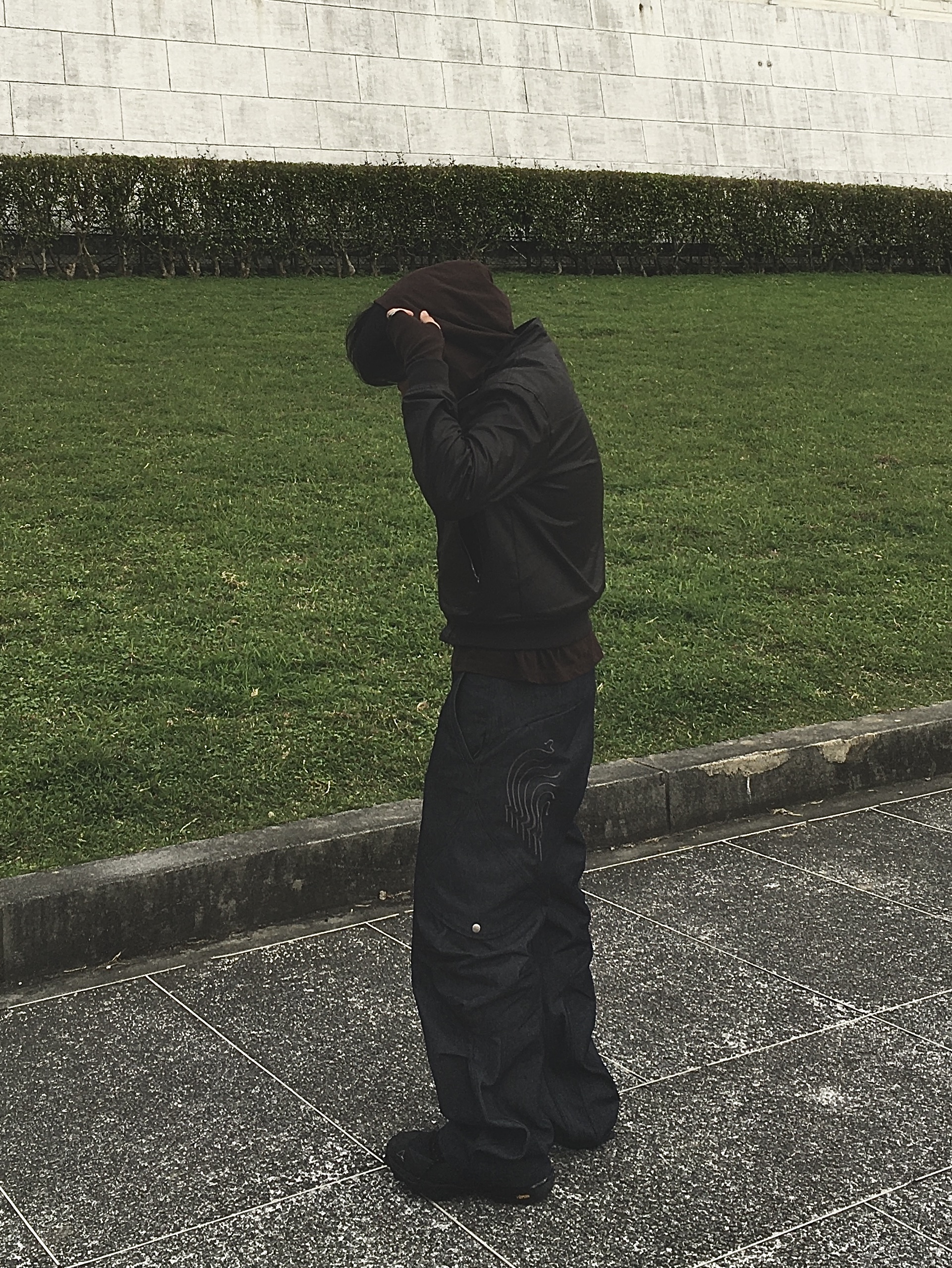 Roa Hiking Katharina Black, IGNOTA Core:14 Shell Cargo Pants Indigo 착용 스타일 - 3