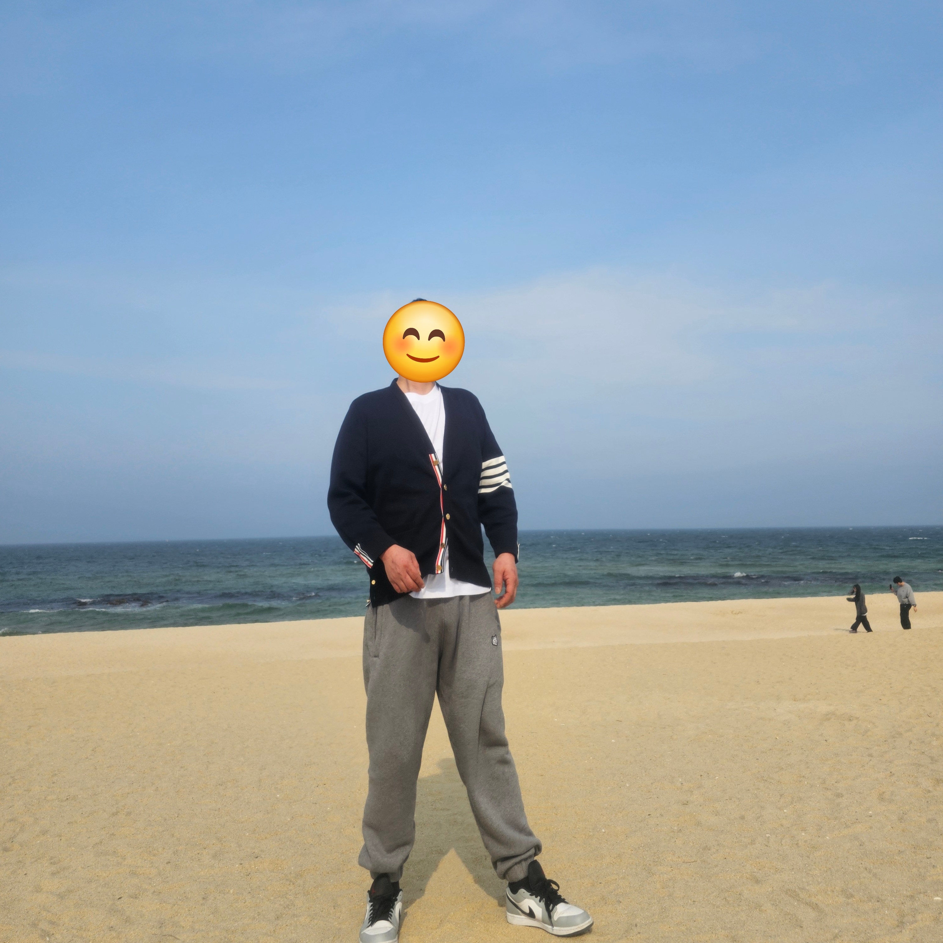 Thom Browne Milano Stitch 4-Bar Cardigan Navy 착용 스타일