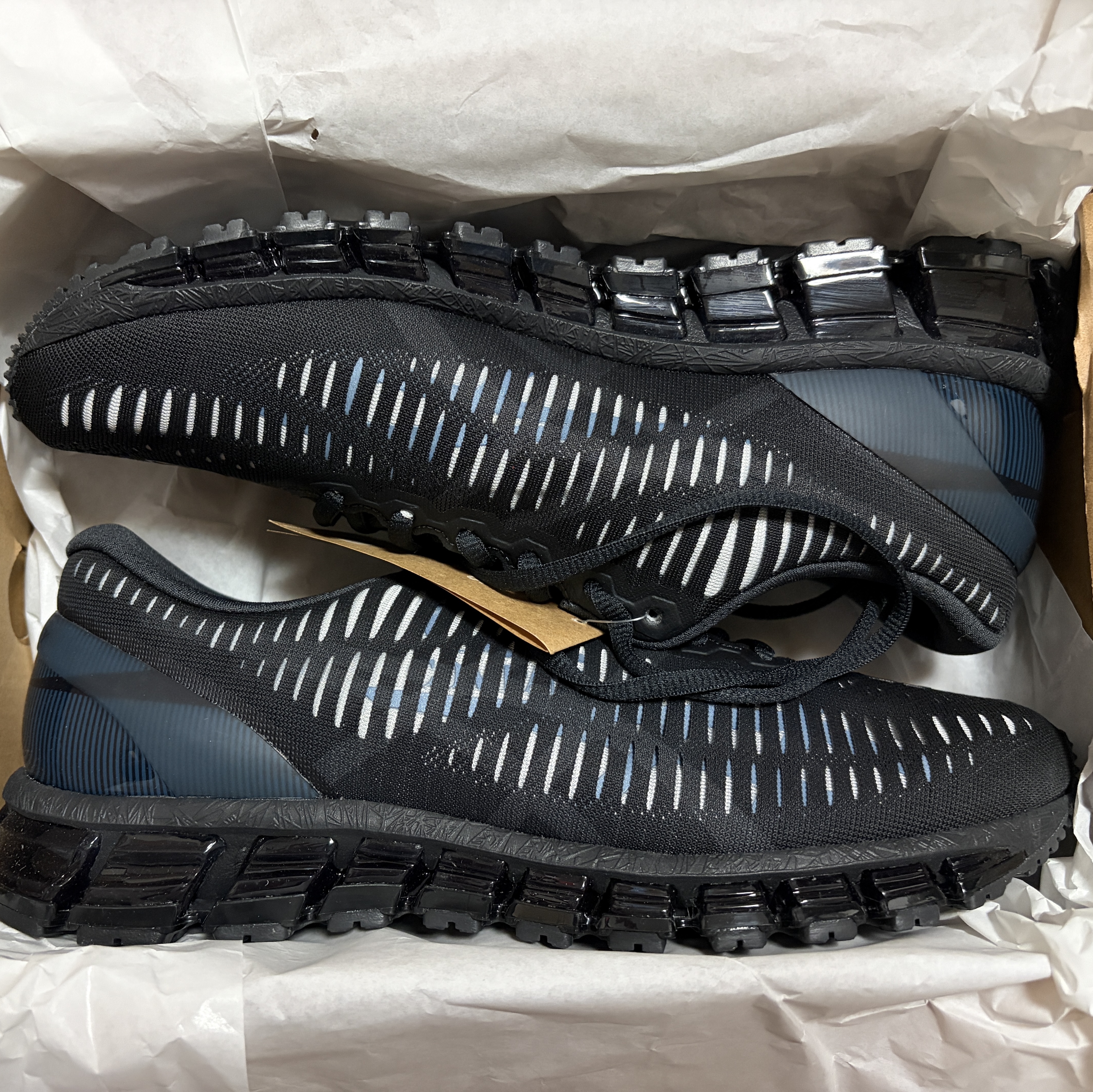 Asics x C.P. Company Gel-Quantum 360 I Caviar Black Beauty 착용 스타일 - 4