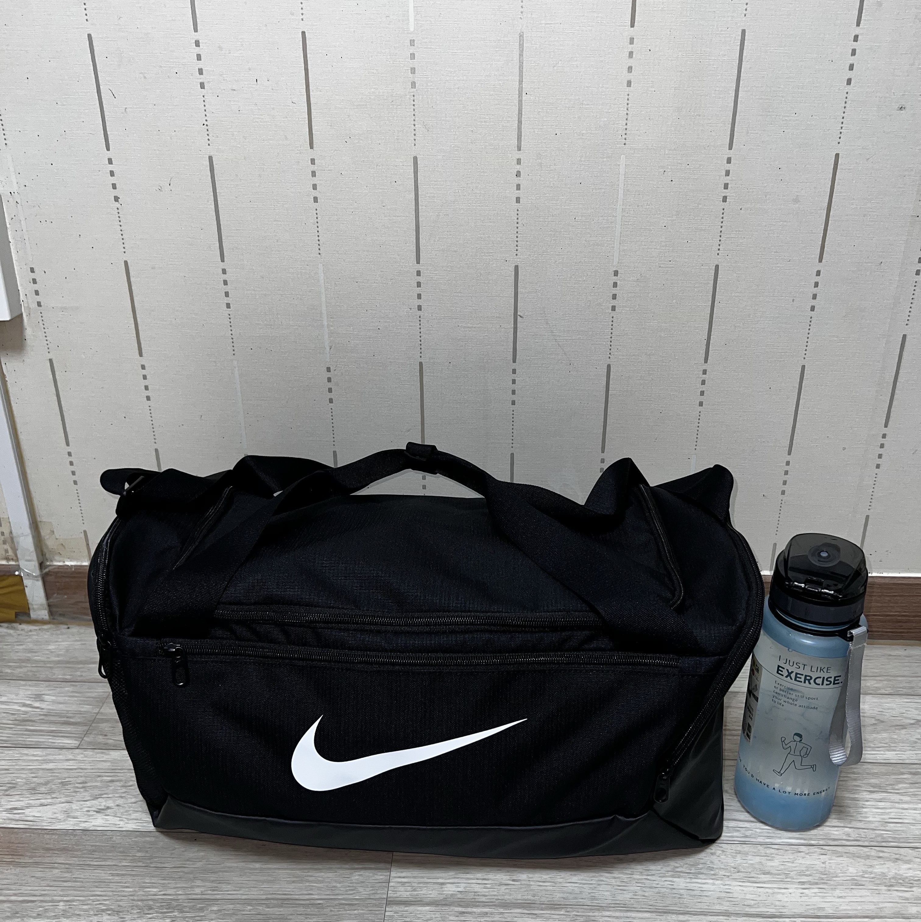 Nike Brasilia 9.5 Training Duffle Bag Small 41L Black 착용 스타일