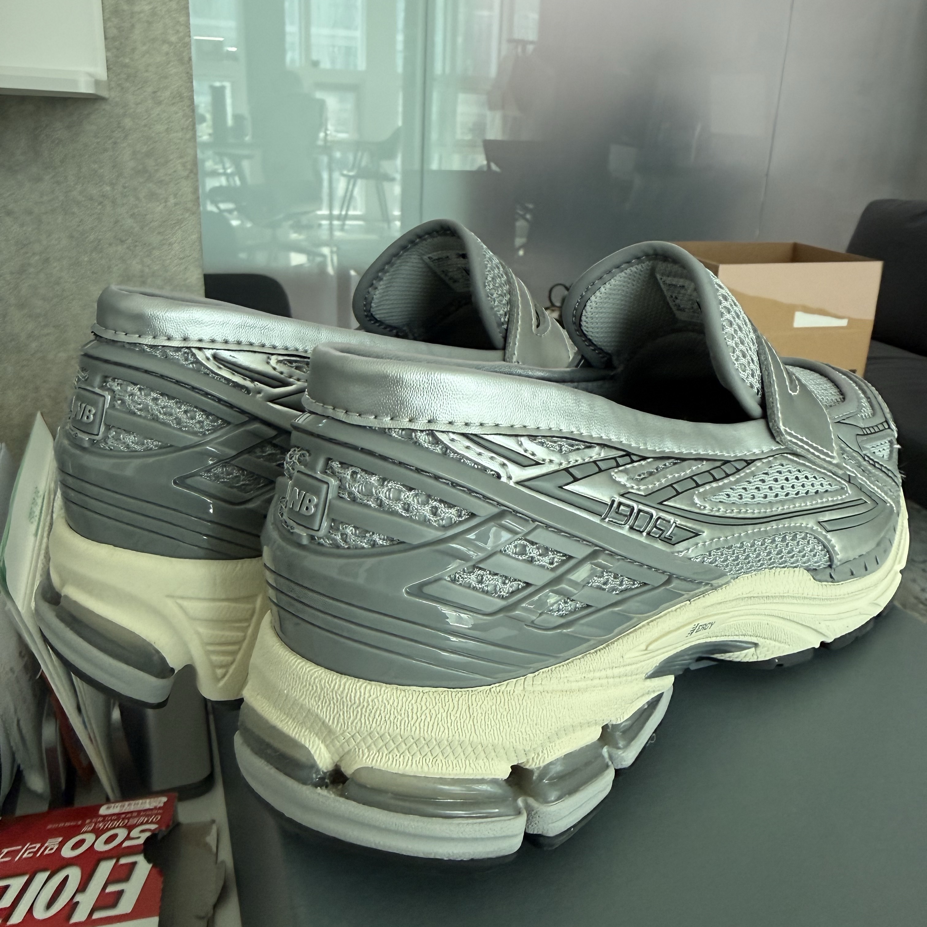 New Balance 1906L Grey Silver 착용 스타일 - 3