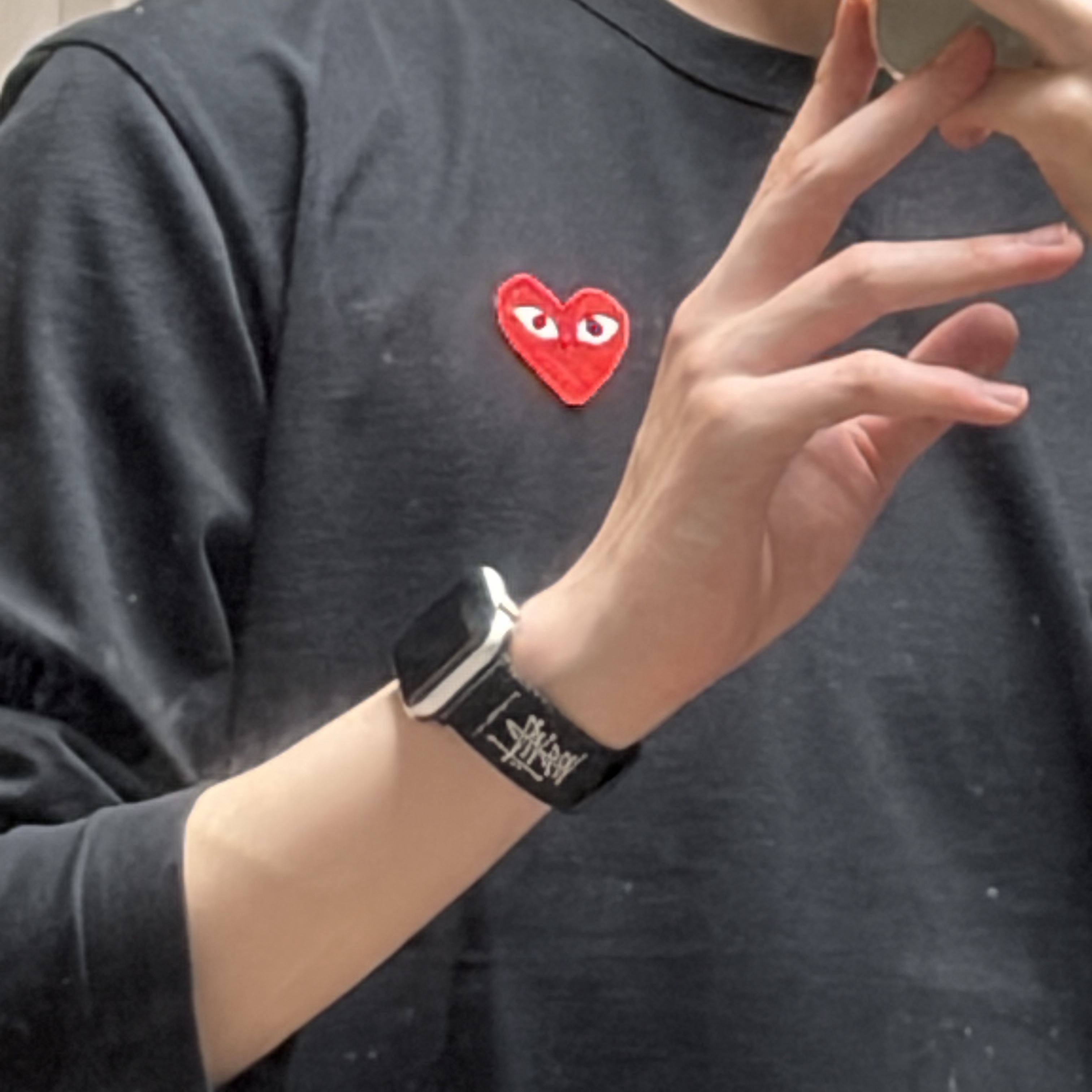 Play Comme des Garcons LS T-Shirt Black 착용 스타일