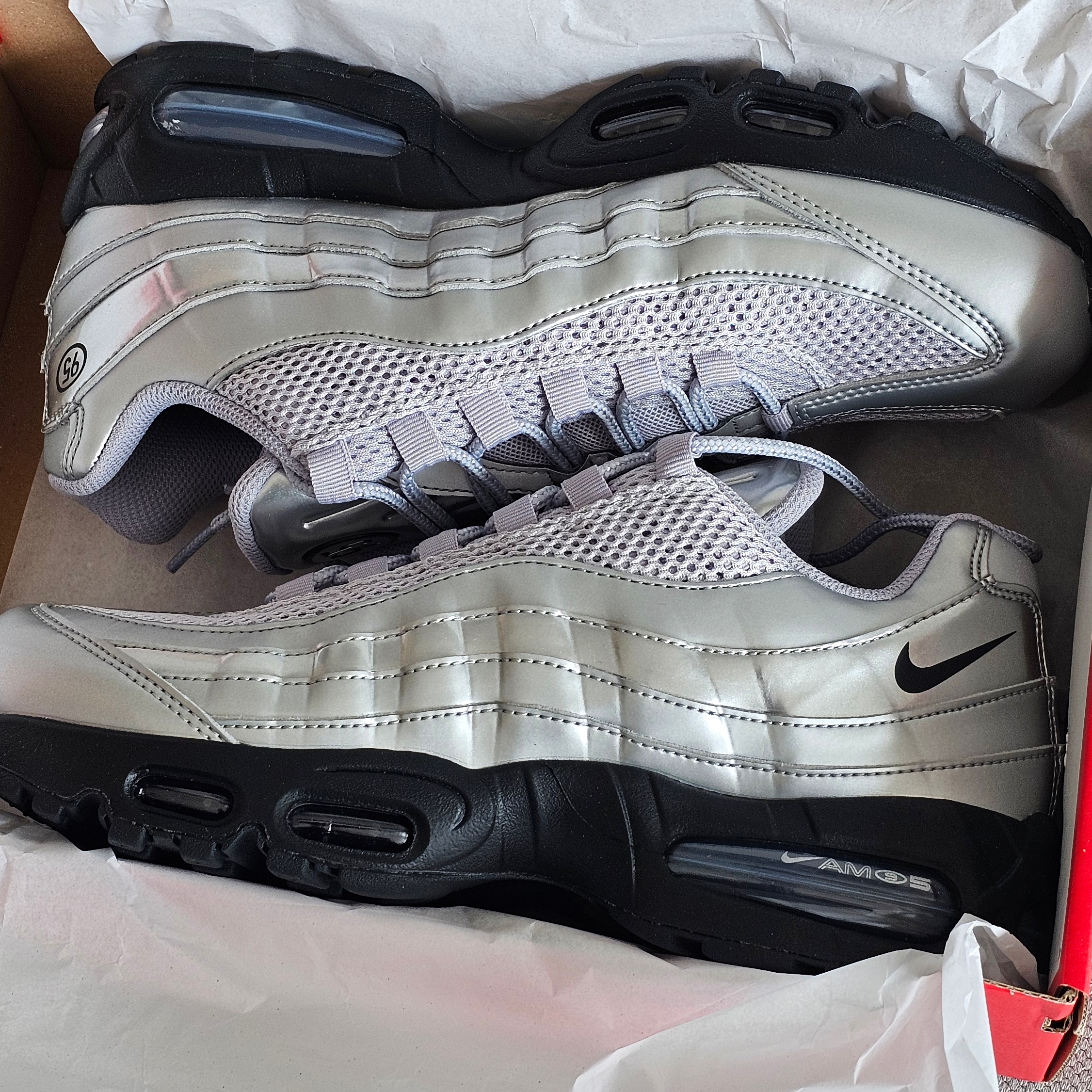 Nike Air Max 95 Big Bubble Total 90 Metallic Silver Black 착용 스타일 - 1