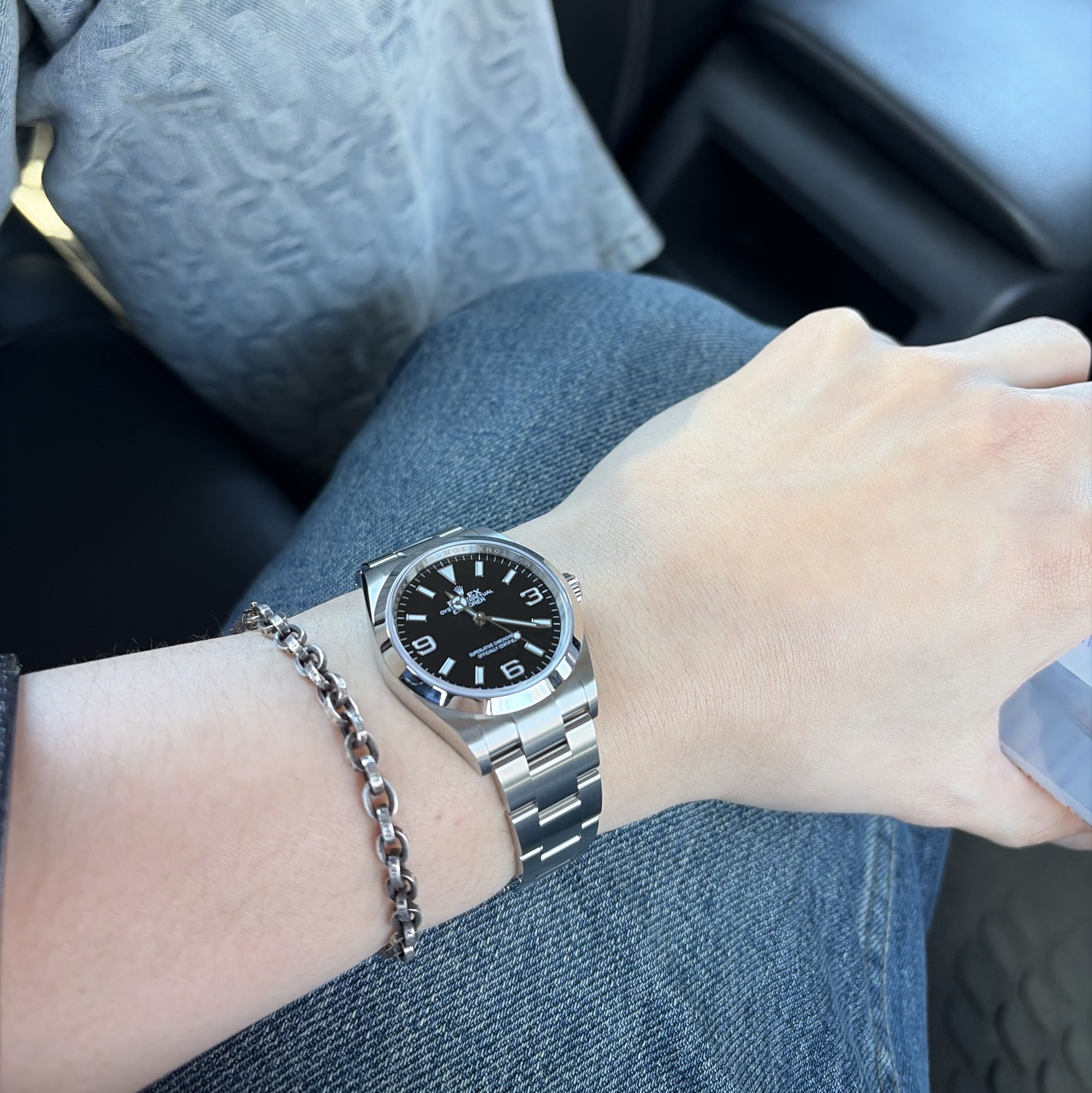 Rolex Explorer 36mm 124270 Black Oyster 착용 스타일