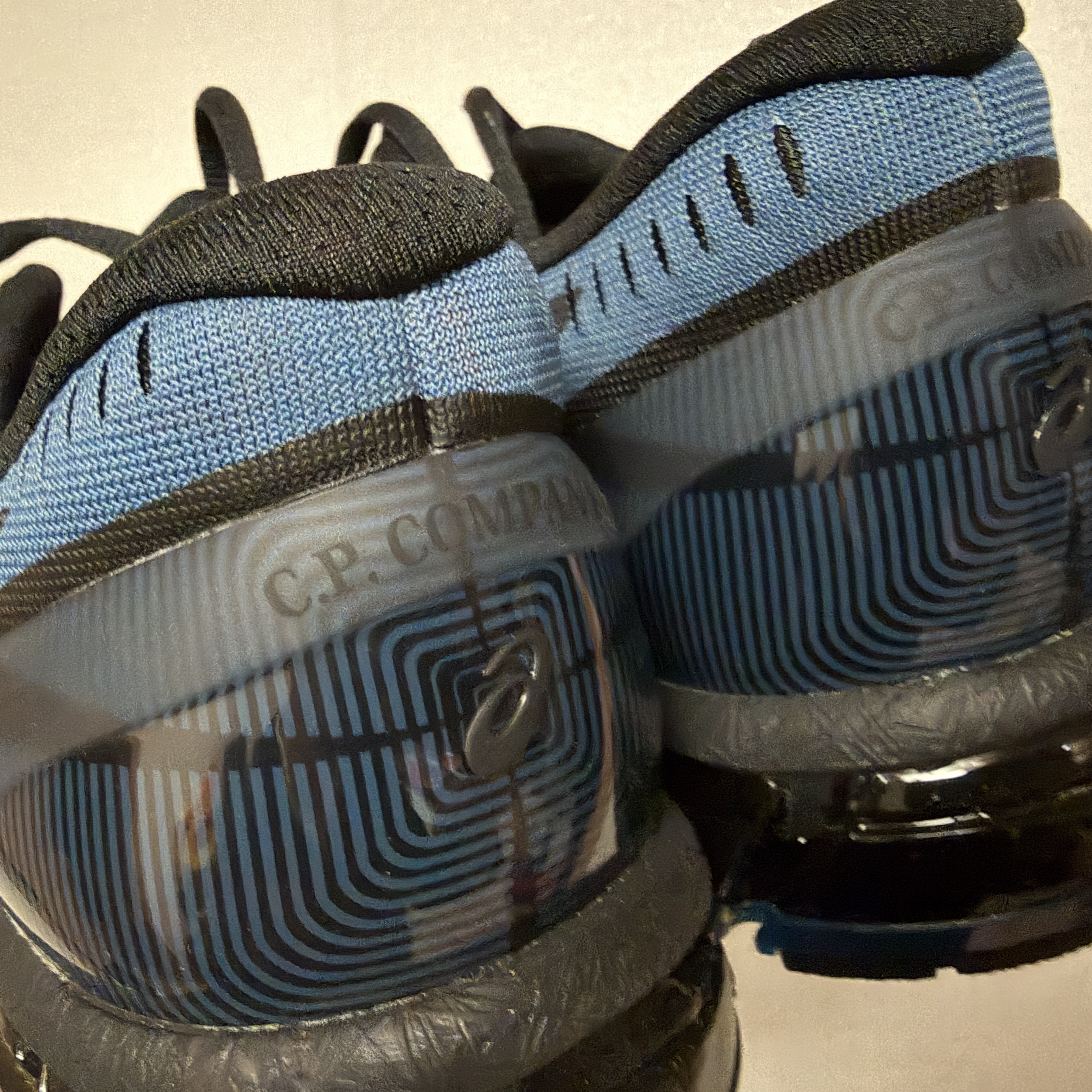 Asics x C.P. Company Gel-Quantum 360 I Moroccan Blue Caviar 착용 스타일 - 4