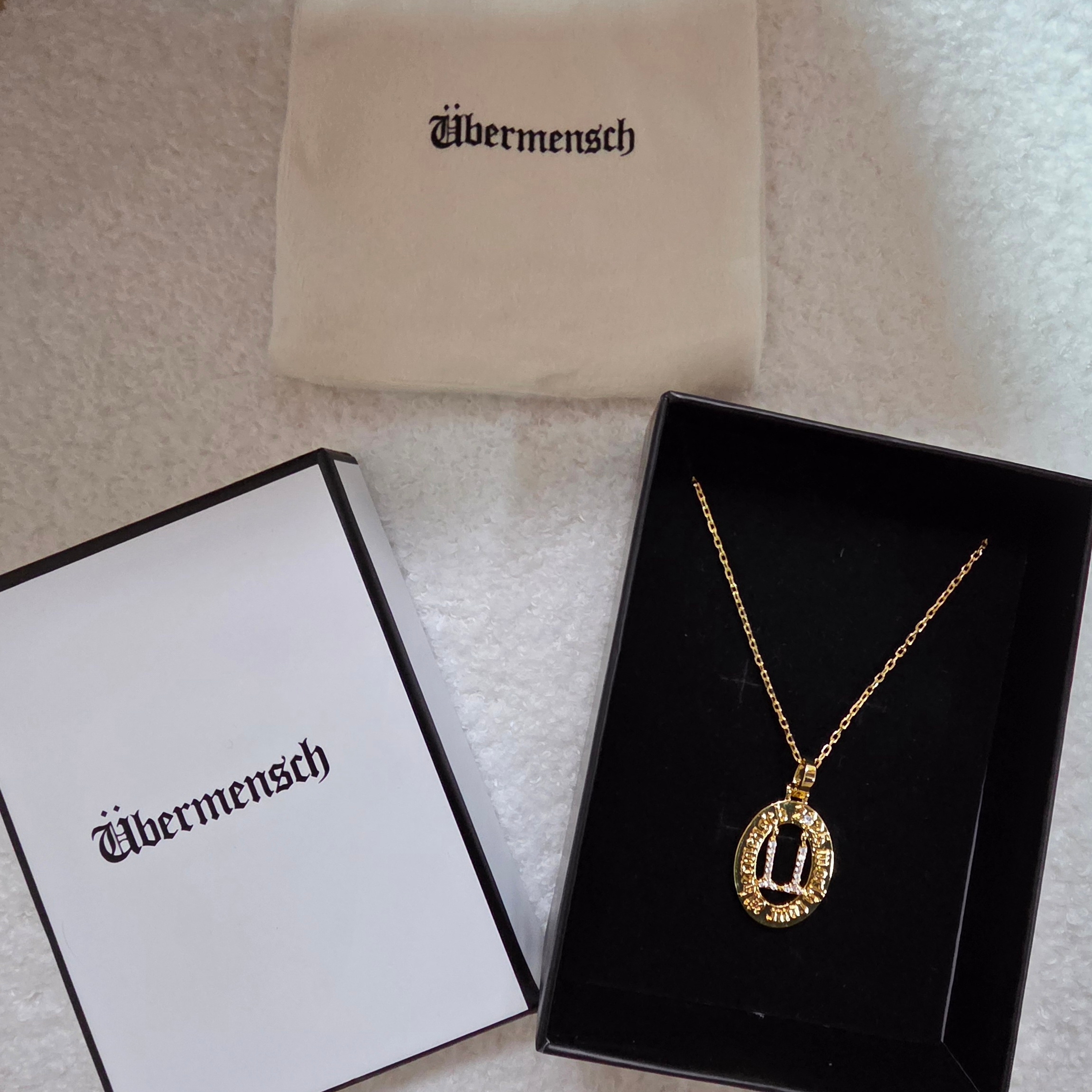 G-DRAGON Ubermensch Necklace Cubic Zirconia Ver Copper 착용 스타일