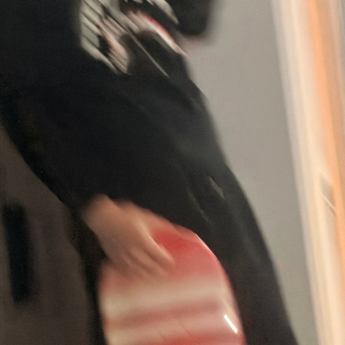 Supreme Blurred Logo Skateboard Red  - 23FW 착용 스타일