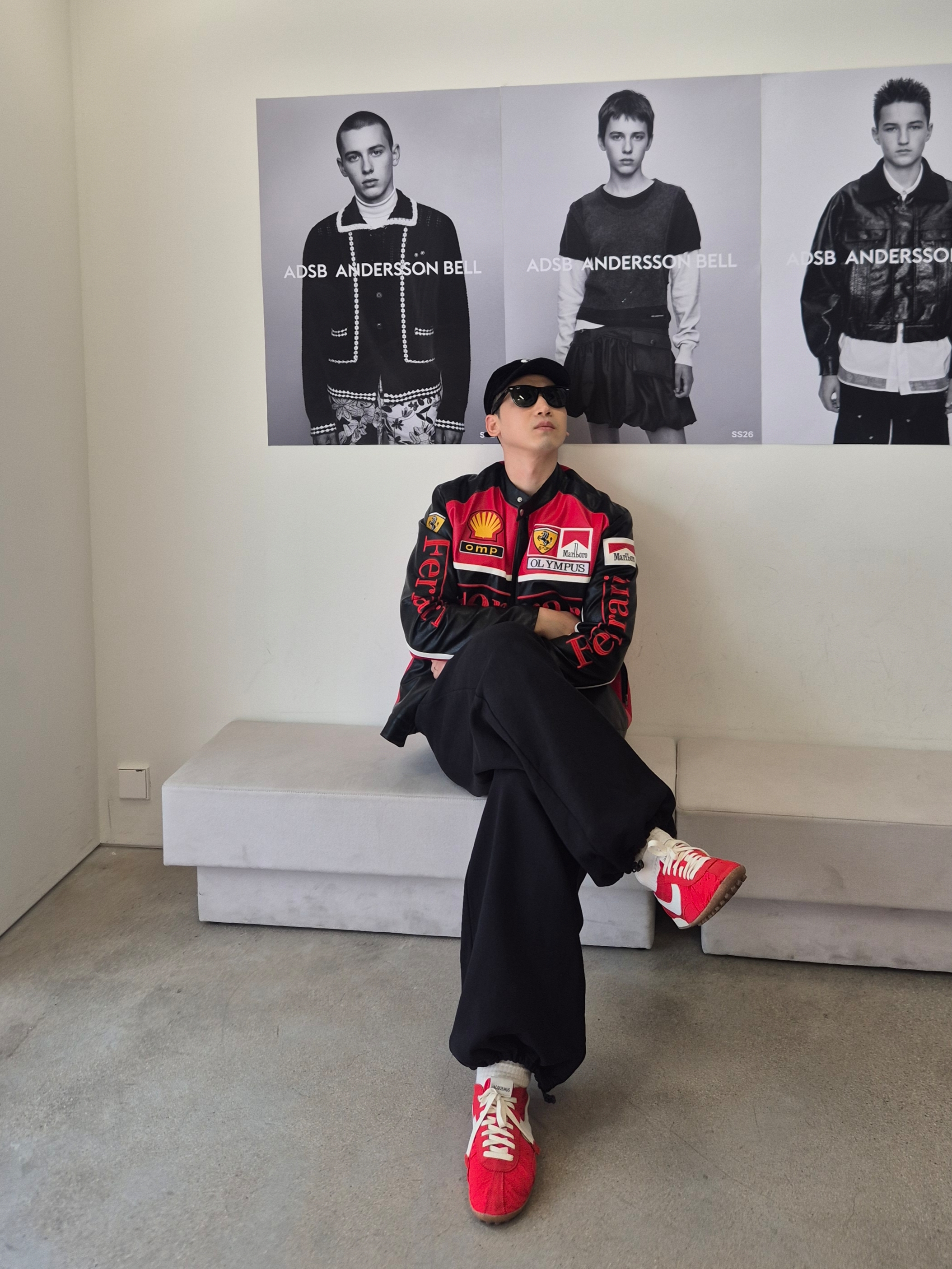 Nike x Jacquemus Moon Shoe SP University Red and Bicycle Yellow, Supreme Corduroy S Logo 6-Panel Black - 23FW 착용 스타일 - 2