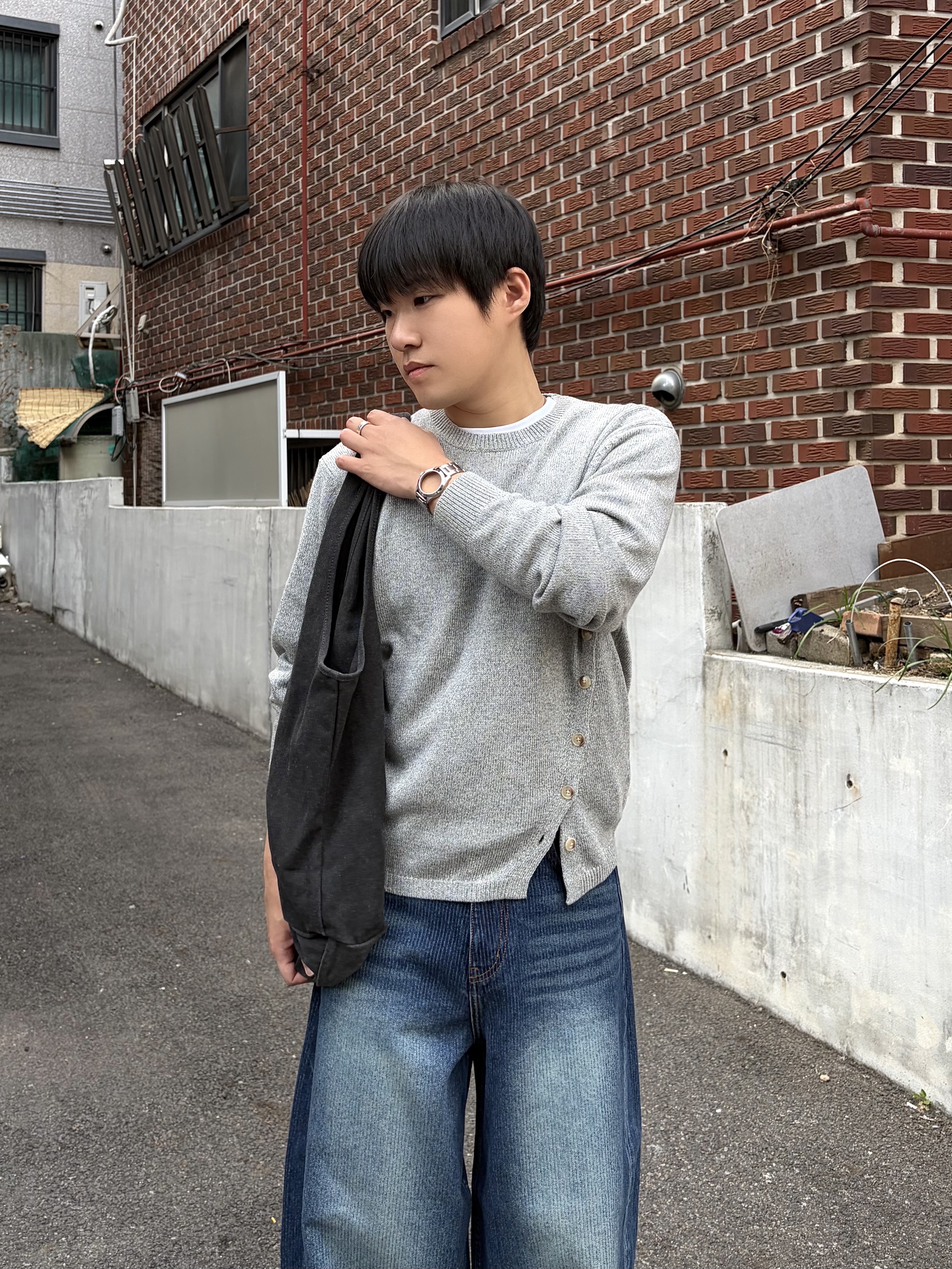 noun Corduroy Denim Pants Blue, Pemont Square Black 착용 스타일 - 4