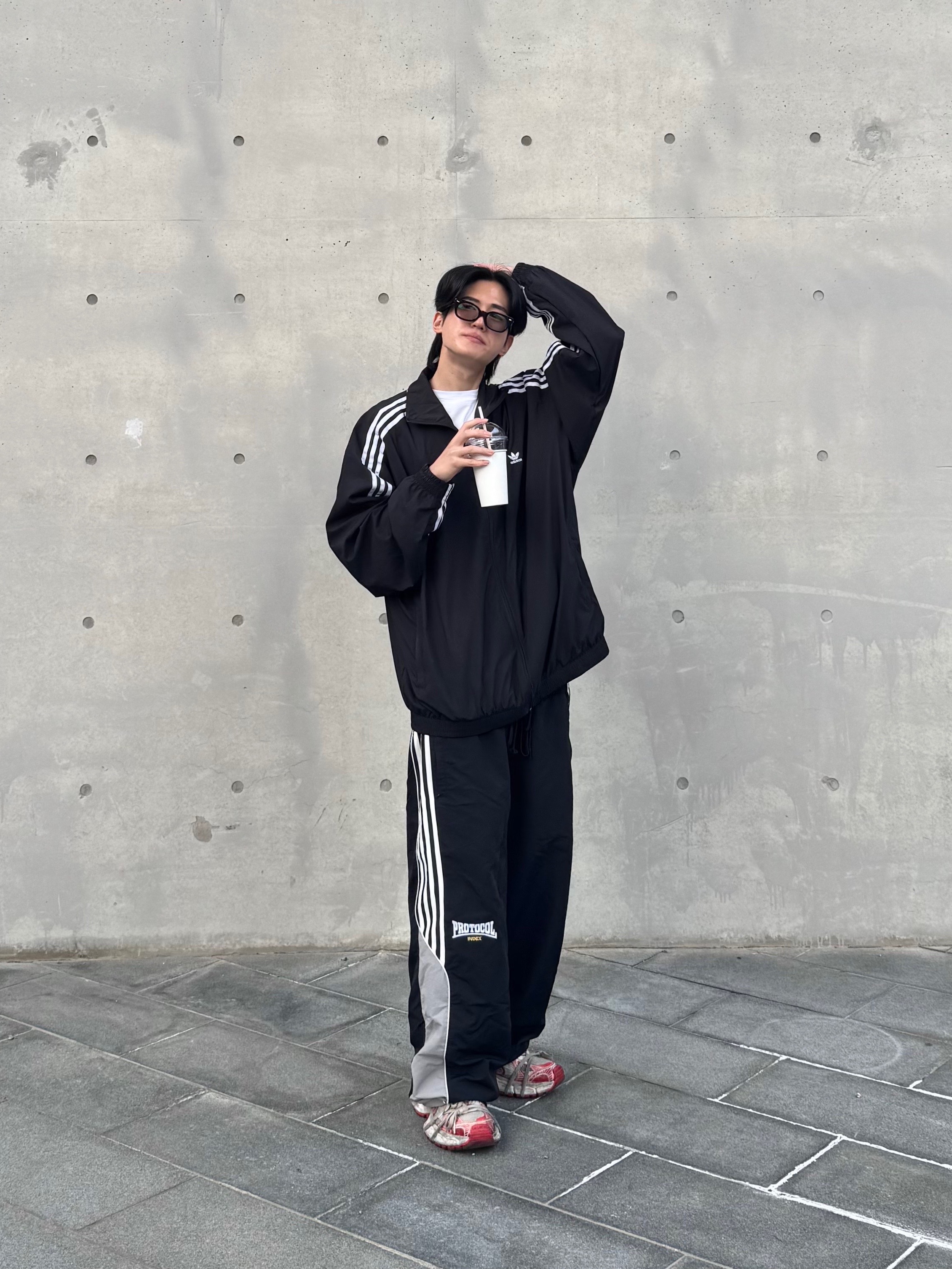(W) Adidas Adilenium Oversized Track Top Black - US Sizing, Protocol Index 3 Layered Track Pants Black 착용 스타일 - 1