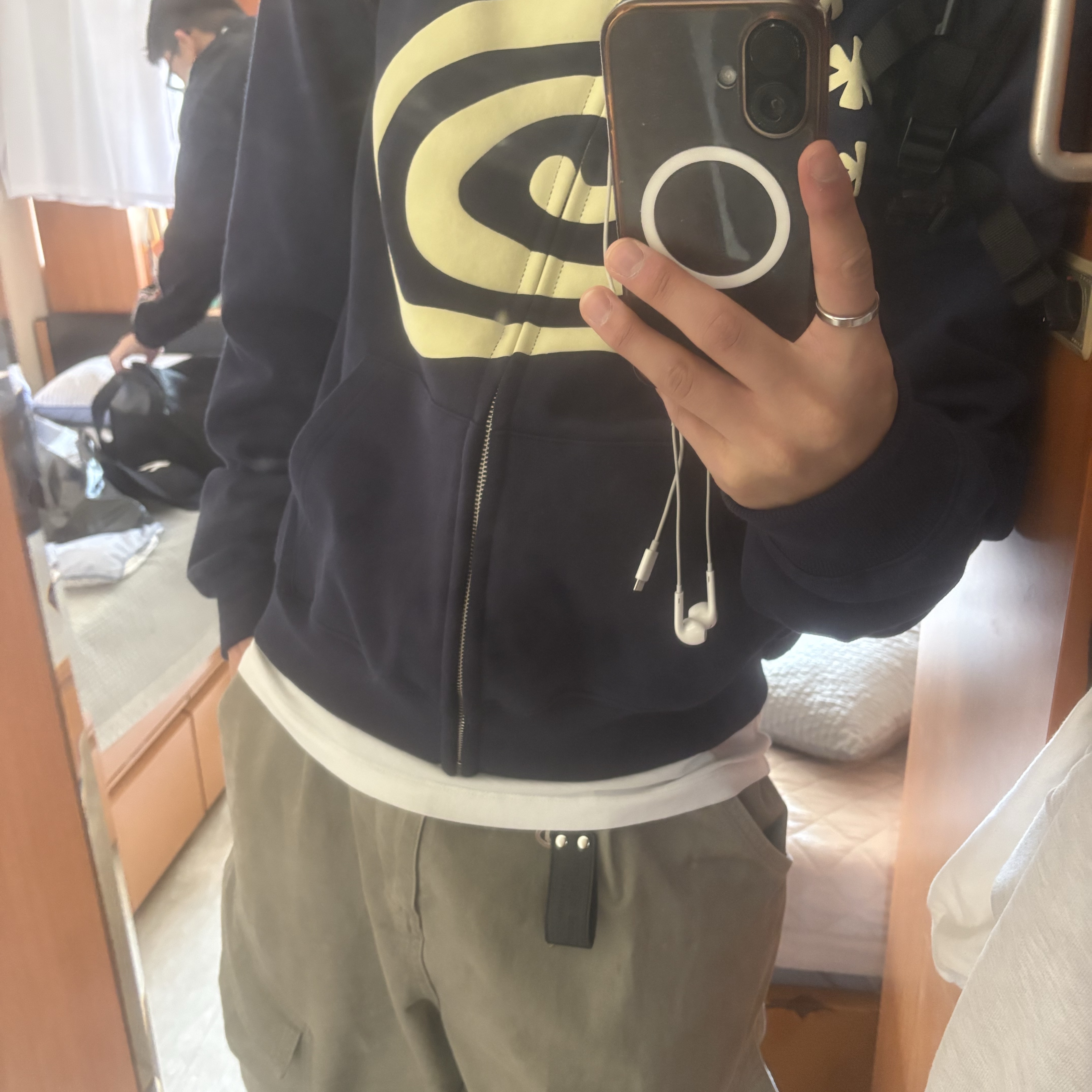 AMOU Molly Hoodie Zip Up Navy, Maison Margiela Replica Lazy Sunday Morning Eau De Toilette 30ml 착용 스타일 - 1