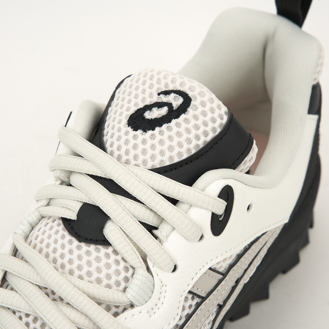 아식스 젤 트럭 화이트 블랙(Asics Gel-Truck White Black) - 7