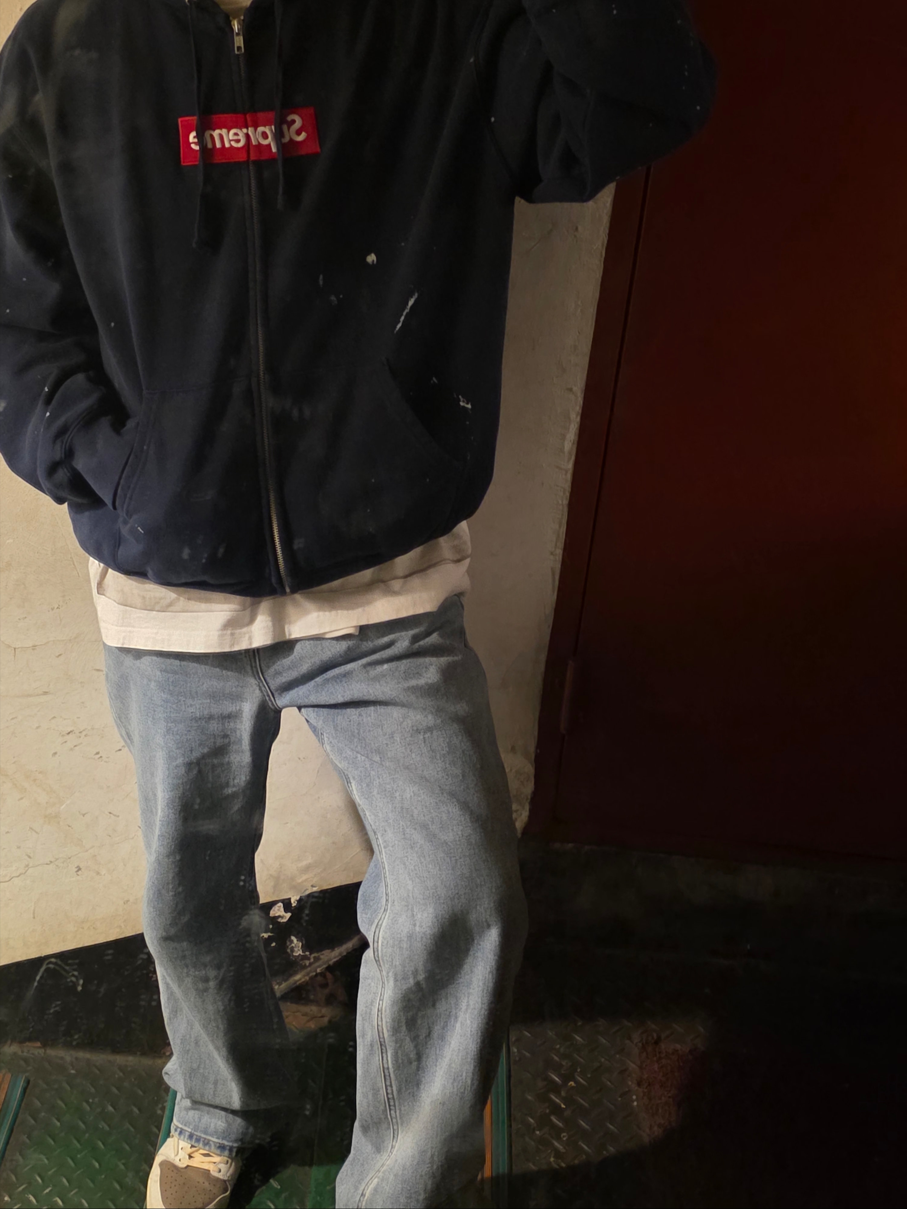 Supreme x MM6 Maison Margiela Box Logo Zip Up Hooded Sweatshirt Navy - 26SS, Jordan 1 x Travis Scott Retro Low OG SP Sail and Ridgerock 착용 스타일 - 1
