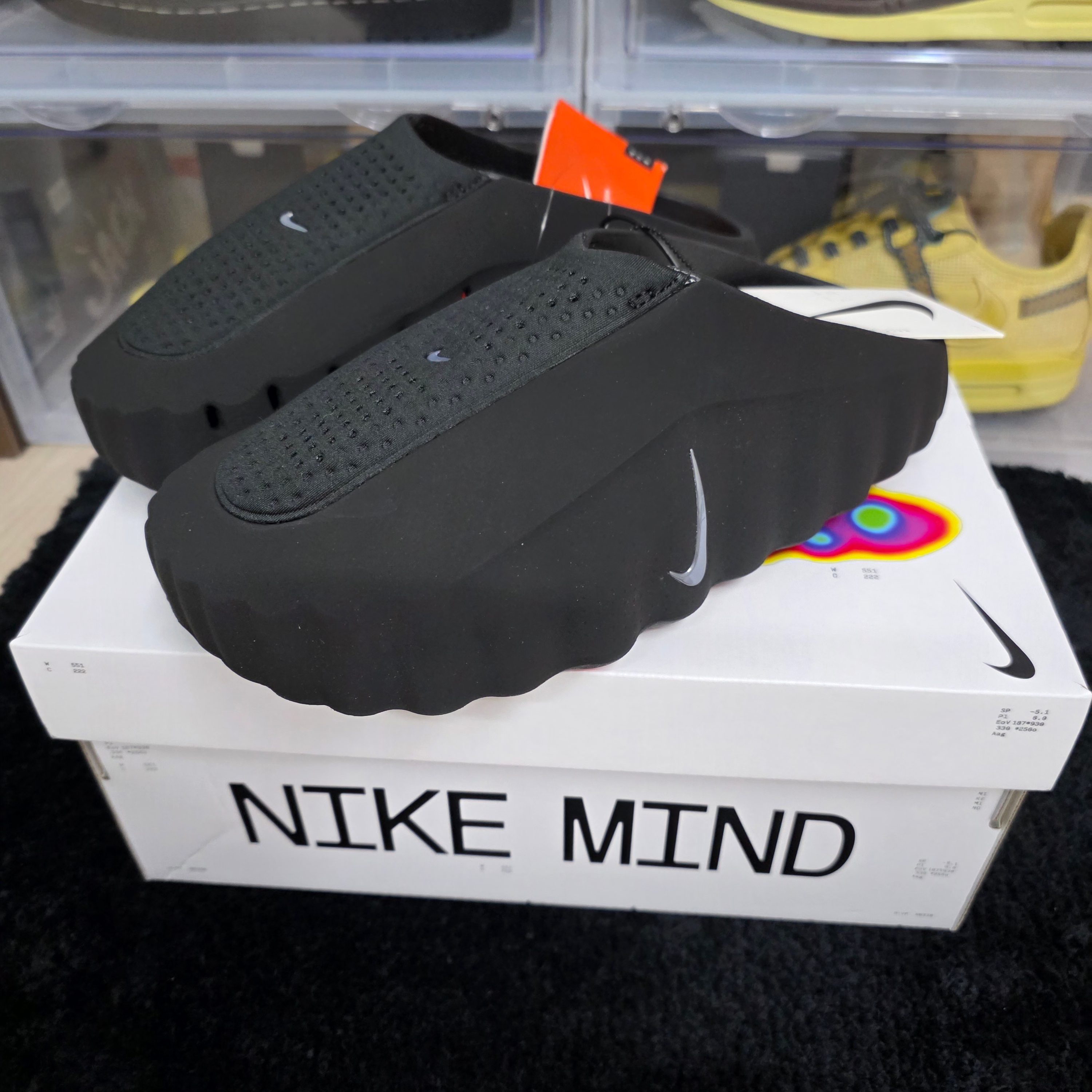 Nike Mind 001 Black Chrome 착용 스타일