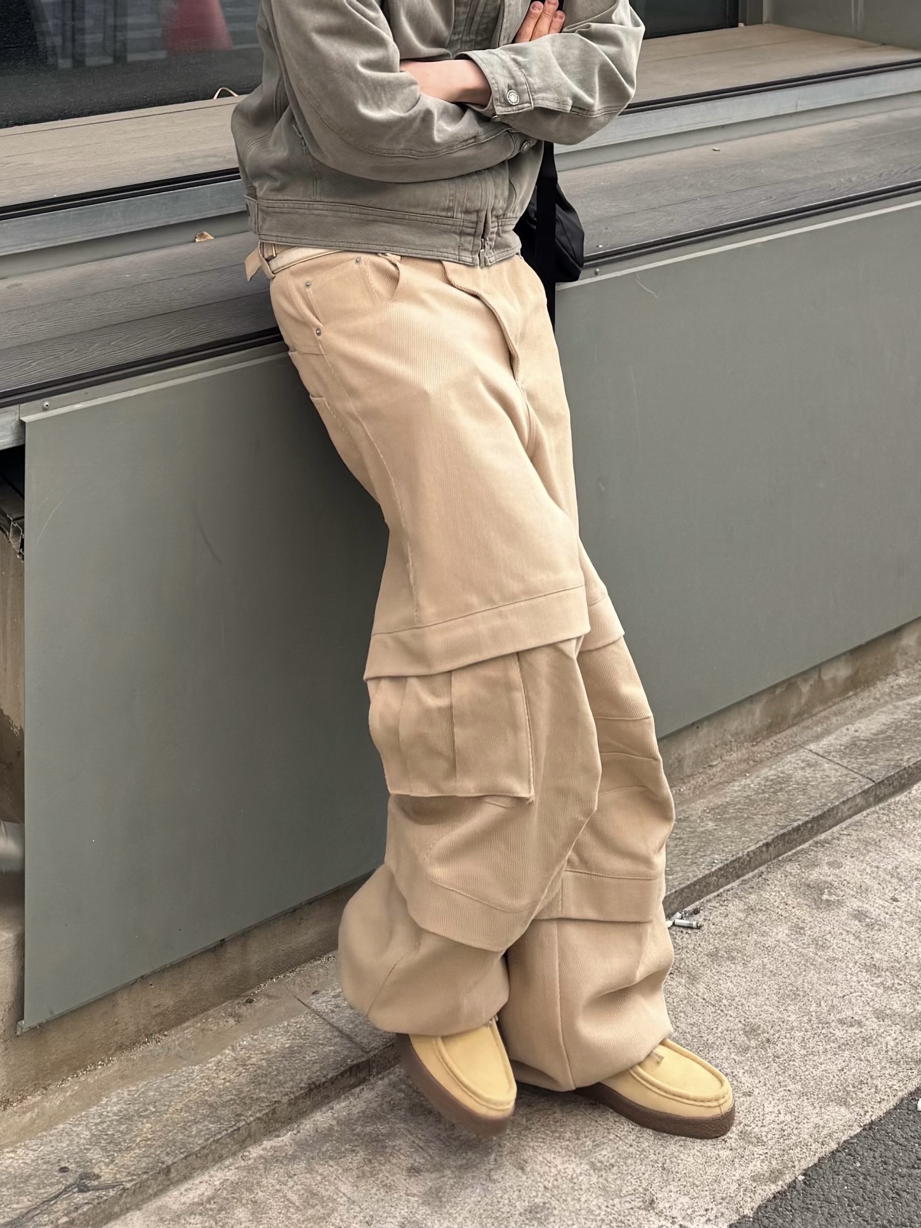 Kamien Titan Baggy Pants Beige 착용 스타일 - 3