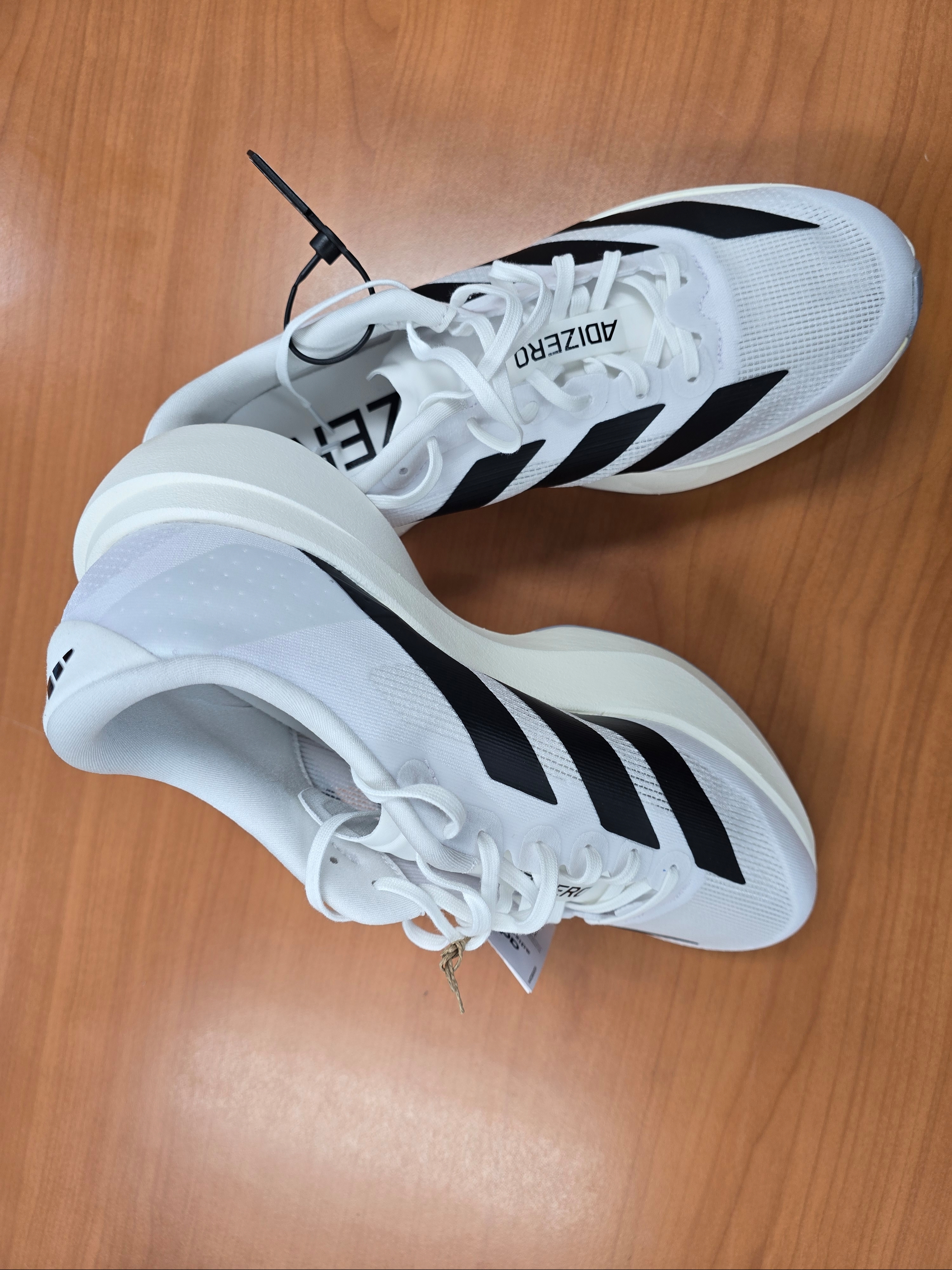 Adidas Adizero EVO SL Cloud White Core Black 착용 스타일 - 1