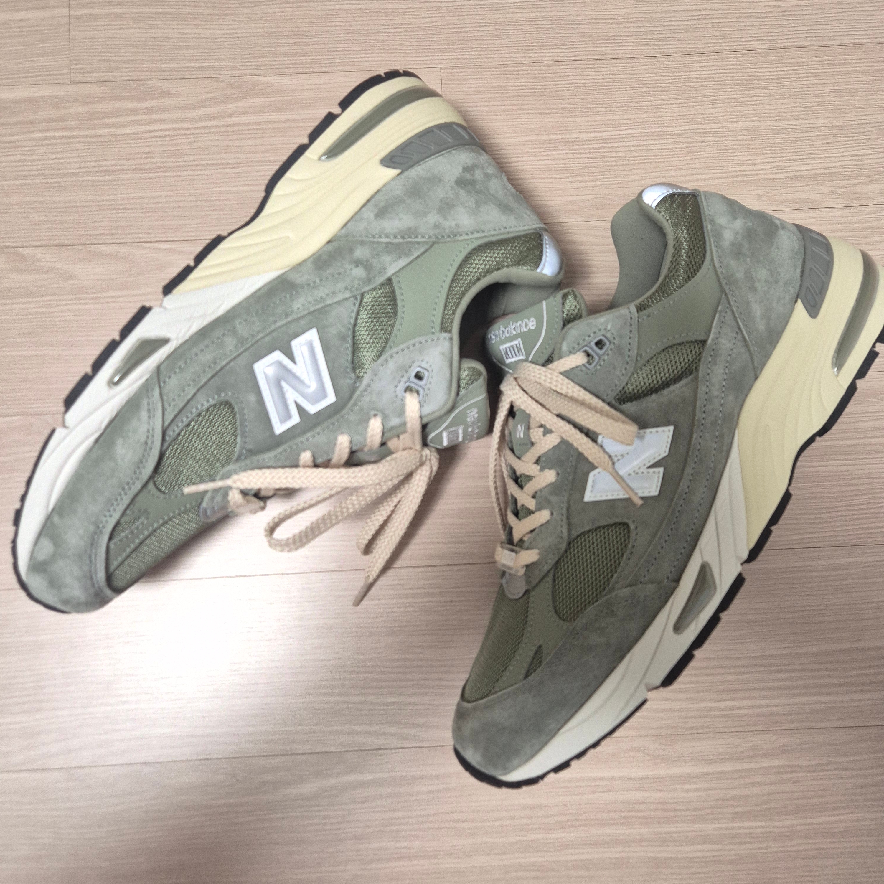 New Balance x Kith 991v1 Made in UK Vetiver 착용 스타일 - 4