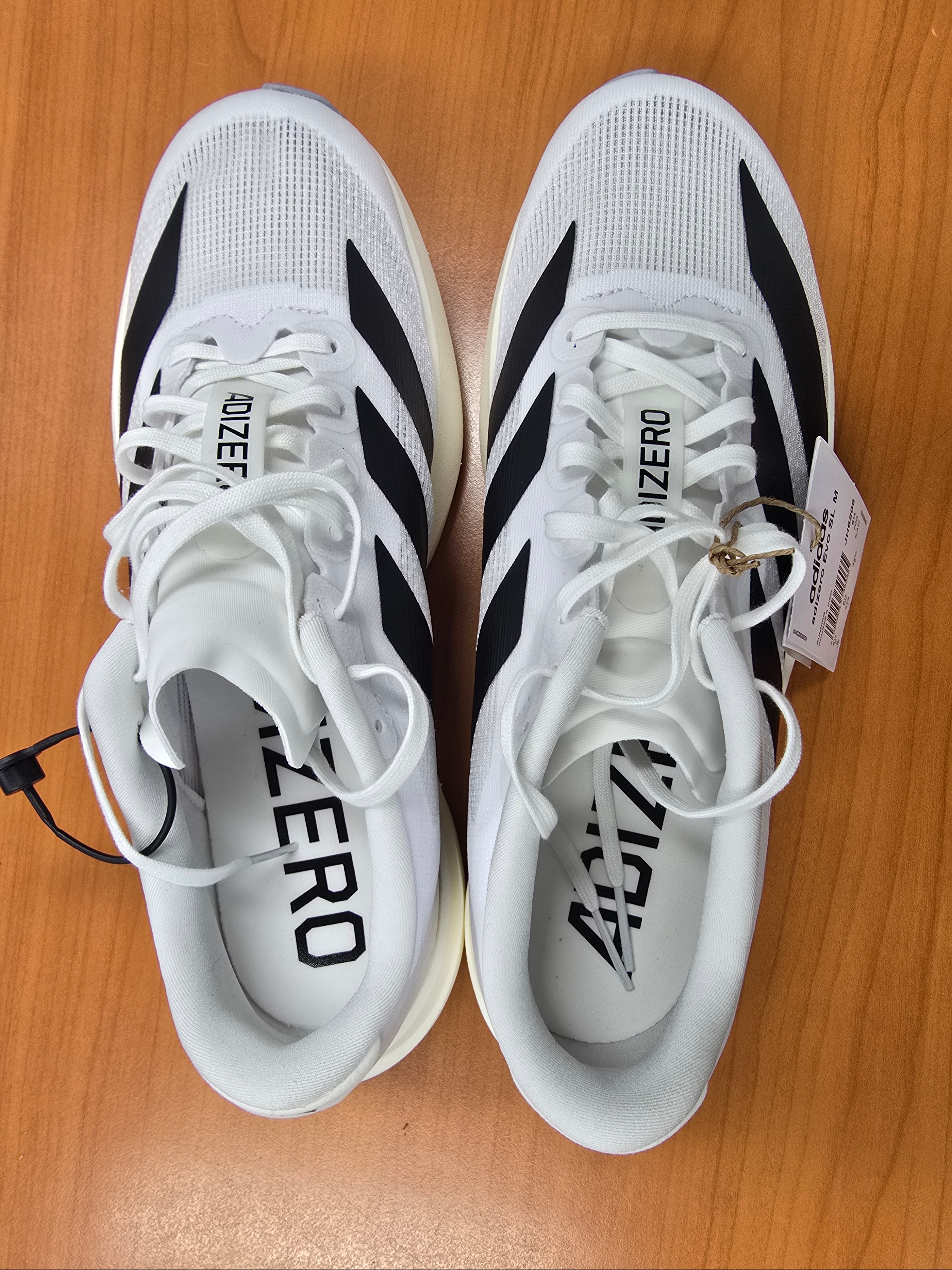 Adidas Adizero EVO SL Cloud White Core Black 착용 스타일 - 2