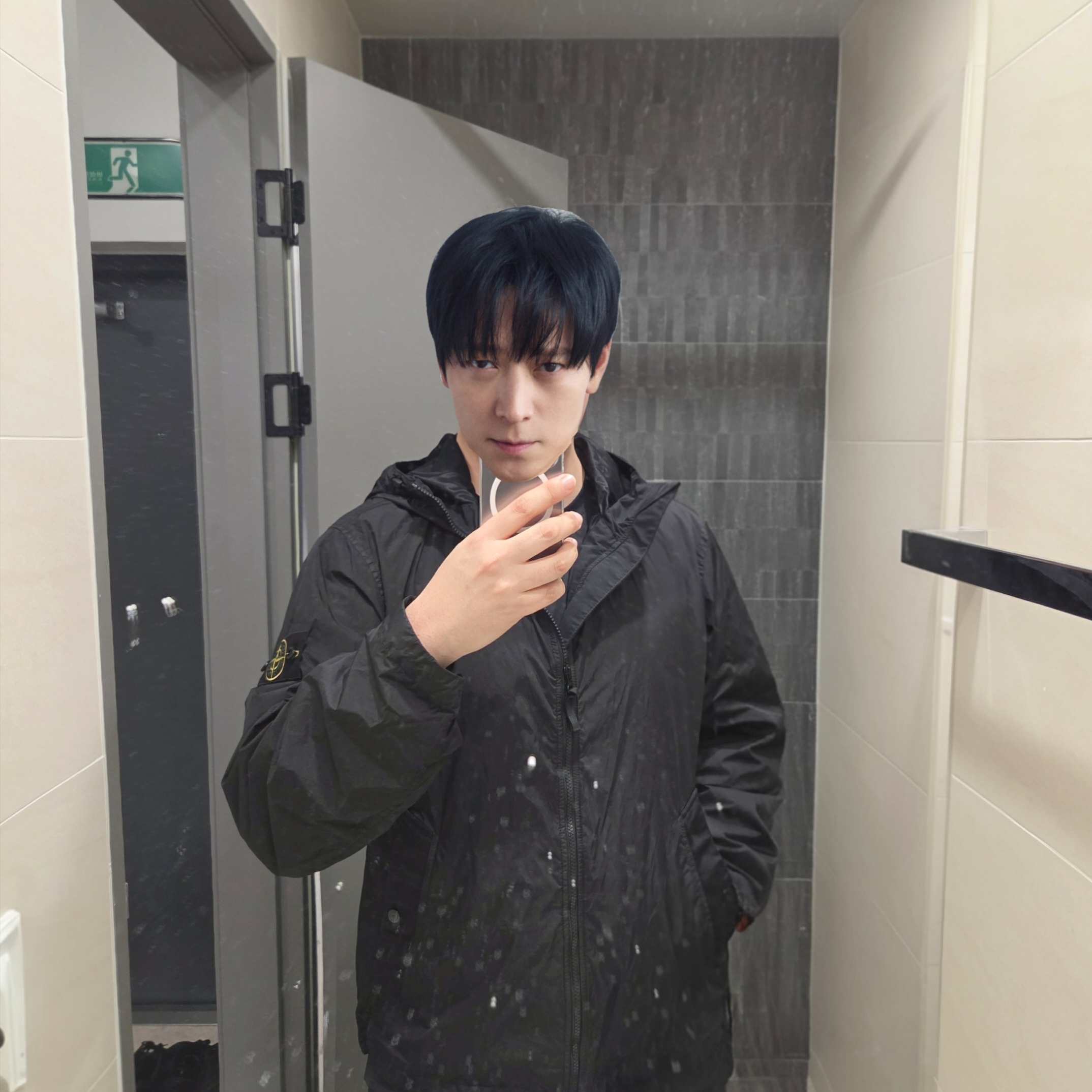 Stone Island 4100001 Crinkle Reps NY Hooded Jacket with Wind Resistance and Anti-Drop Black - 26SS 착용 스타일 - 3