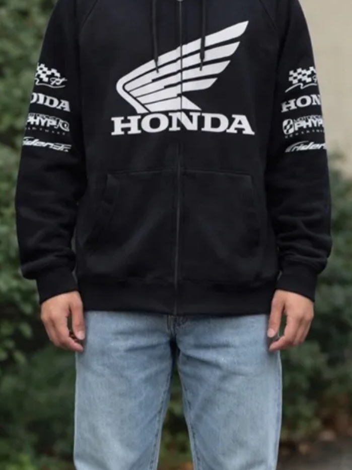 Honda Racing Logo Hoodie Zip-up_Black 착용 스타일