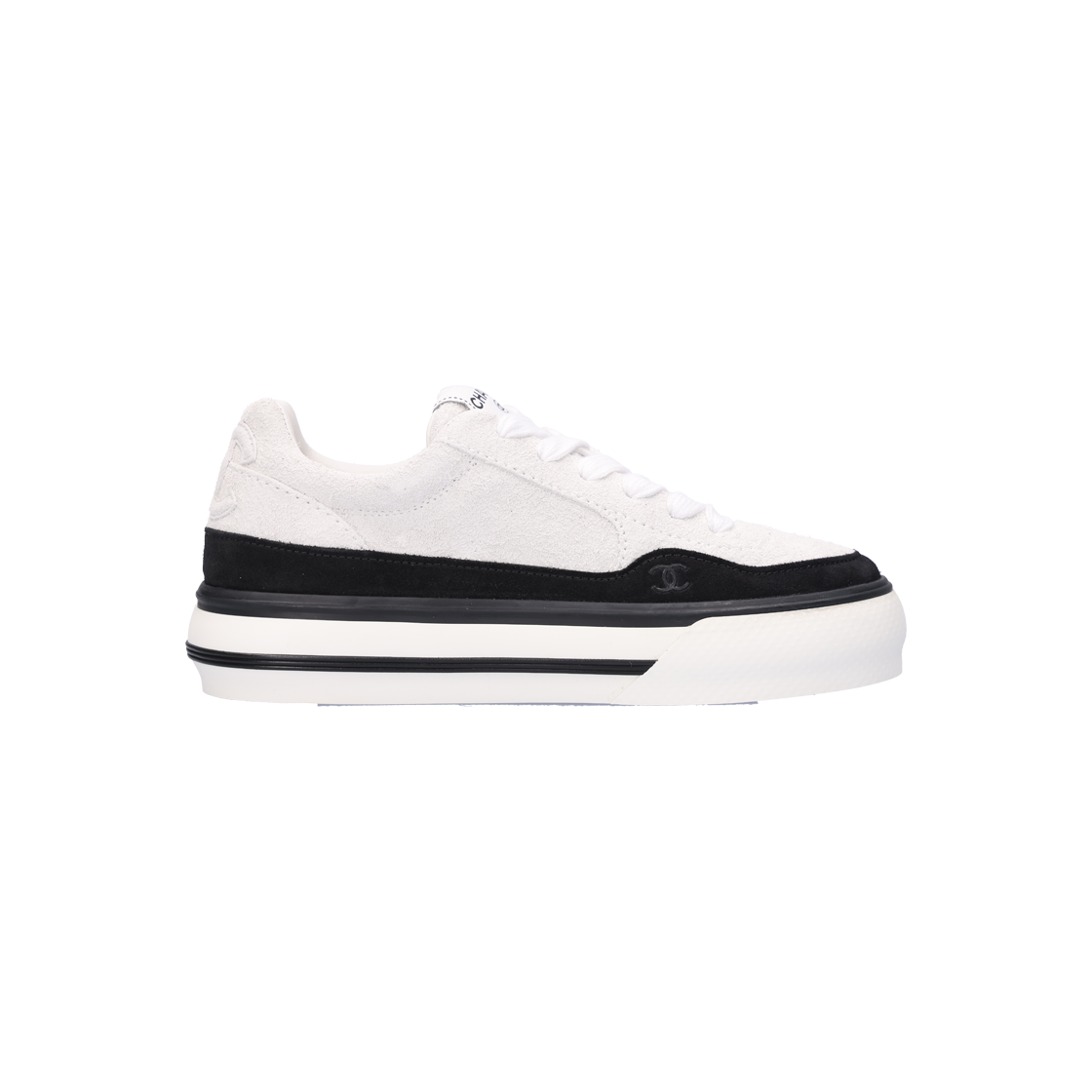 IT6CJL5P26O5 Chanel Suede Sneakers in White & Black, Size 37
