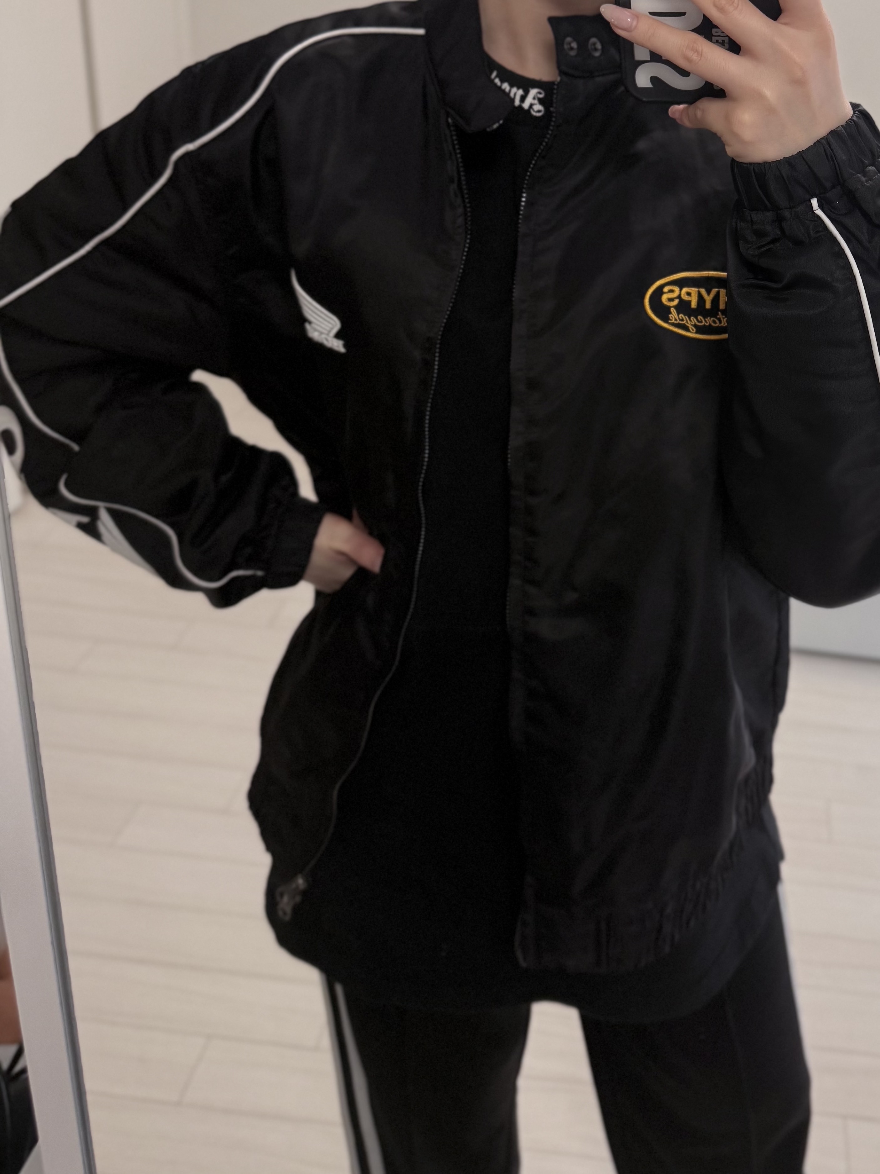 Honda Racing Blouson Black, (W) Adidas Adicolor Classic Firebird Loose Track Pants Black - KR Sizing 착용 스타일 - 1