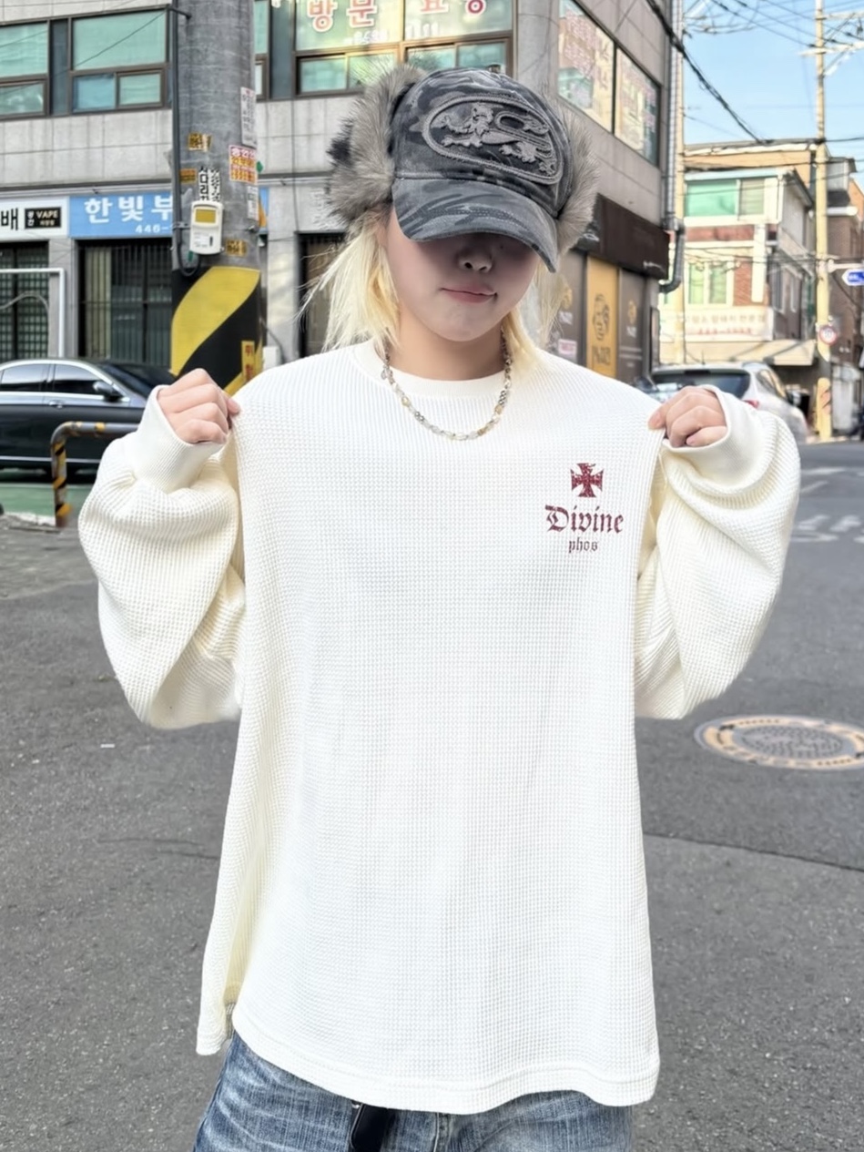 PHOS333 Divine Waffle Long Sleeved Cream, PHOS333 Divine Waffle Long Sleeved Dark Brown 착용 스타일 - 3