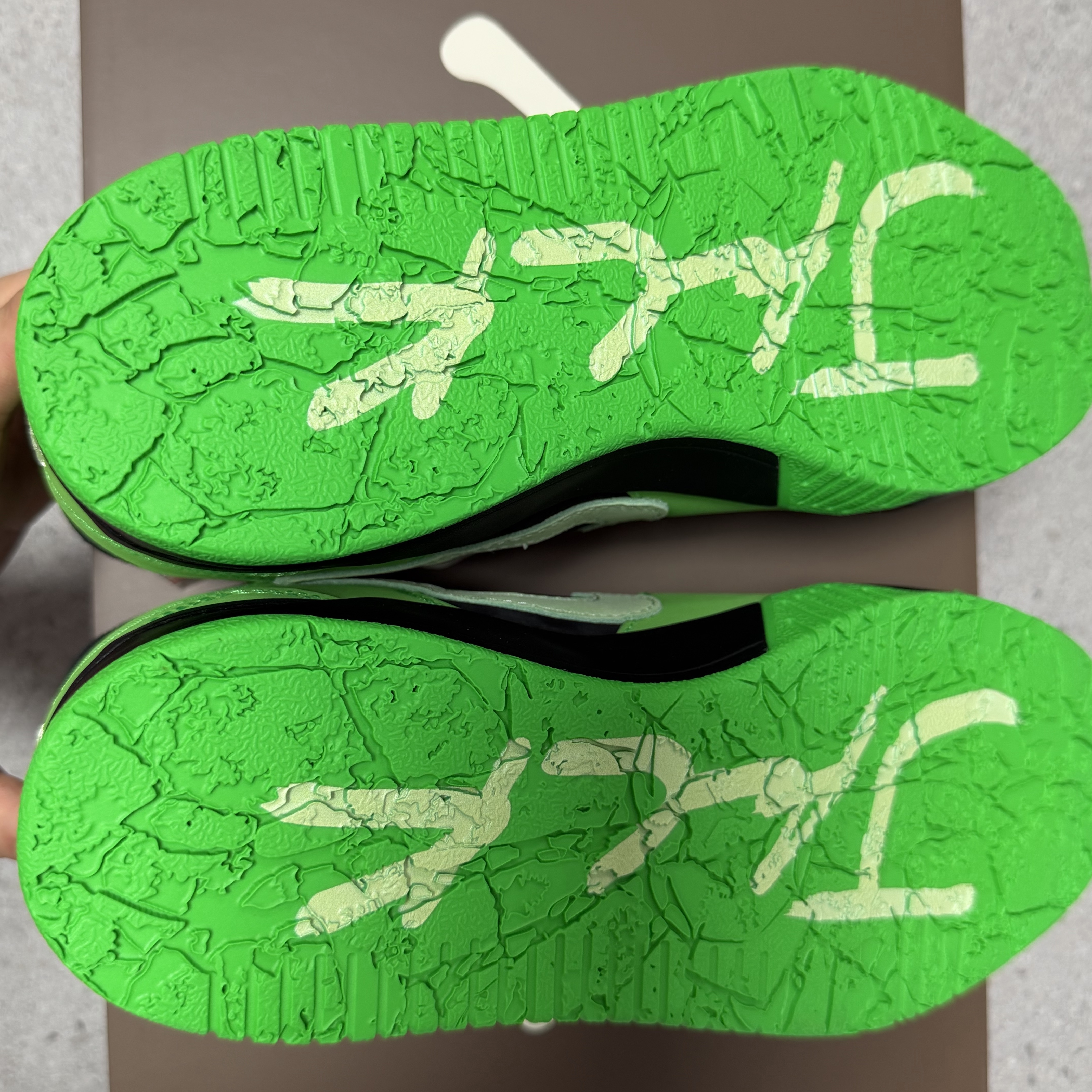 Jordan x Travis Scott Jumpman Jack TR Green Spark Vapor Green 착용 스타일 - 6